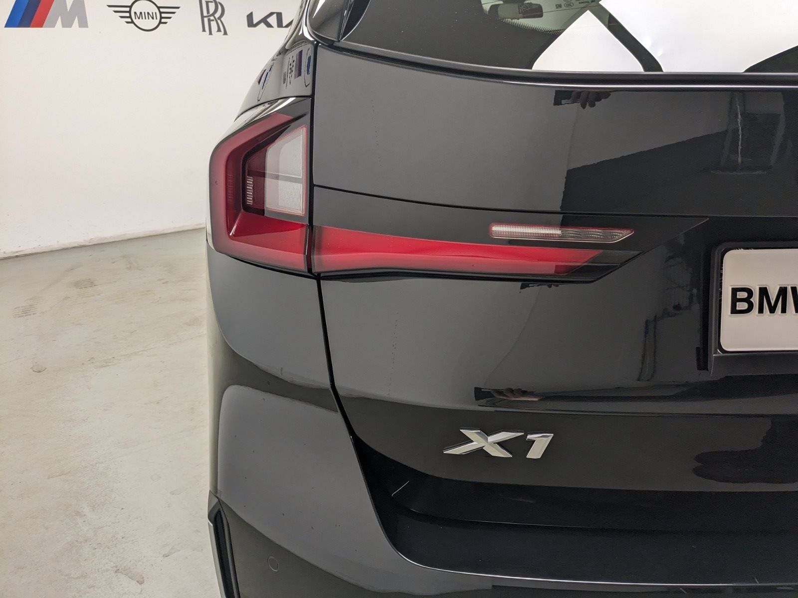 BMW X1 xDrive20d - Samsaru's Car Outlet
