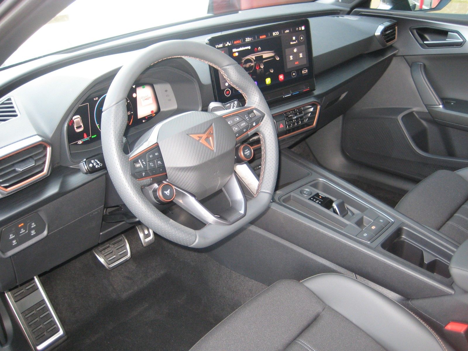 Cupra Leon 1.4 e-HYBRID 180kW VZ DSG - Samsaru's Car Outlet