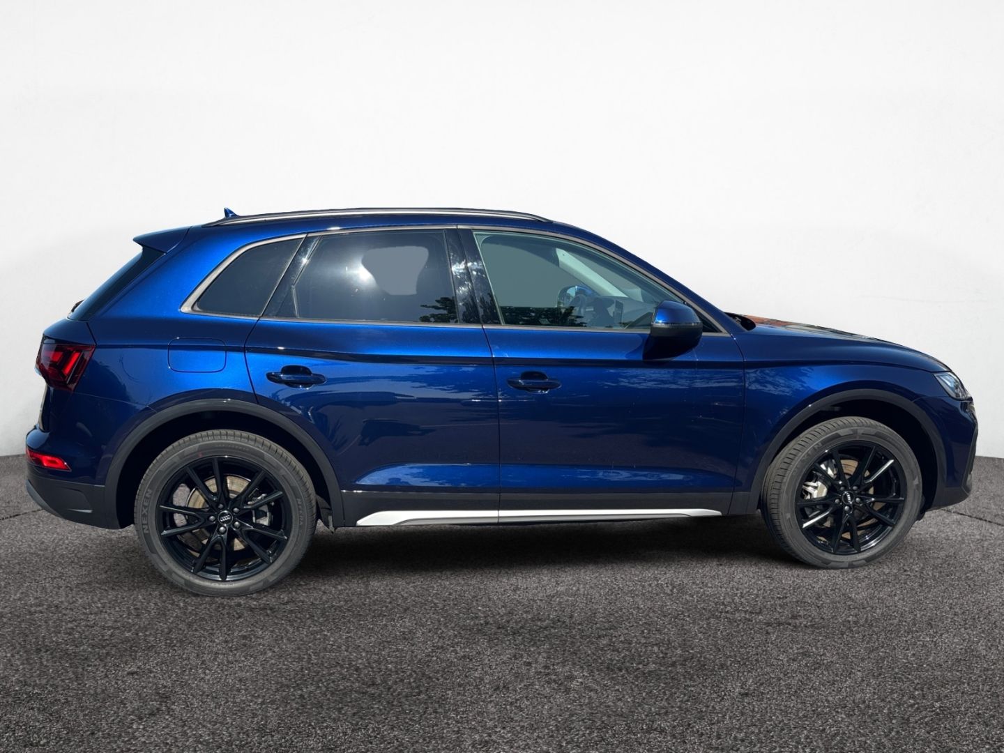Audi Q5 40 TDI quattro Advanced - Samsaru's Car Outlet