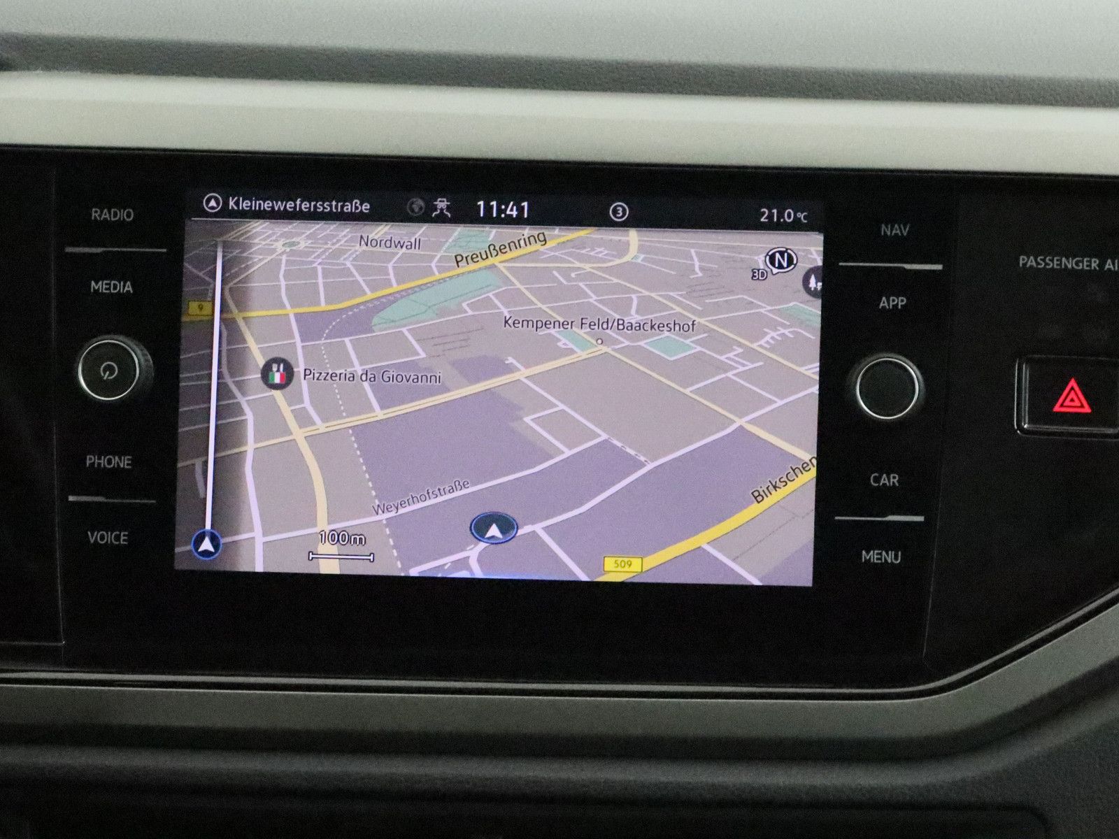 Volkswagen Polo 1.0 TSI Comfortline - Samsaru's Car Outlet