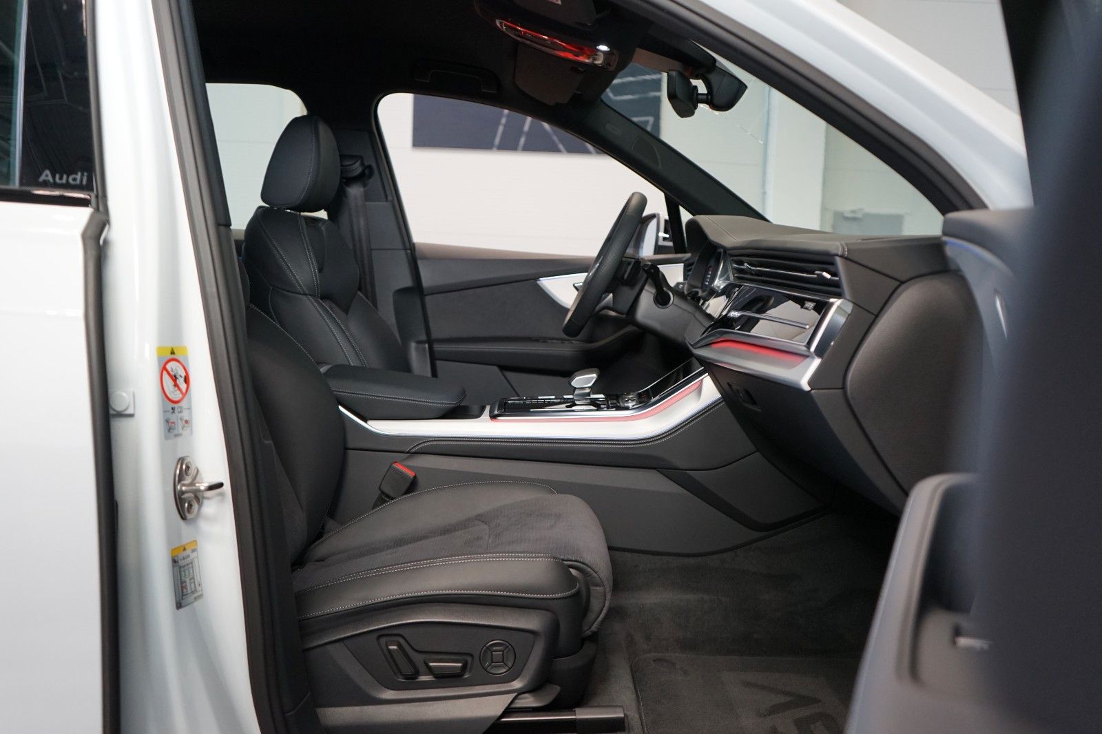 Audi Q7 50 TDI*S-LINE*TOW*OLED*AUX.HEAT*CZ*71.901€ NETTO