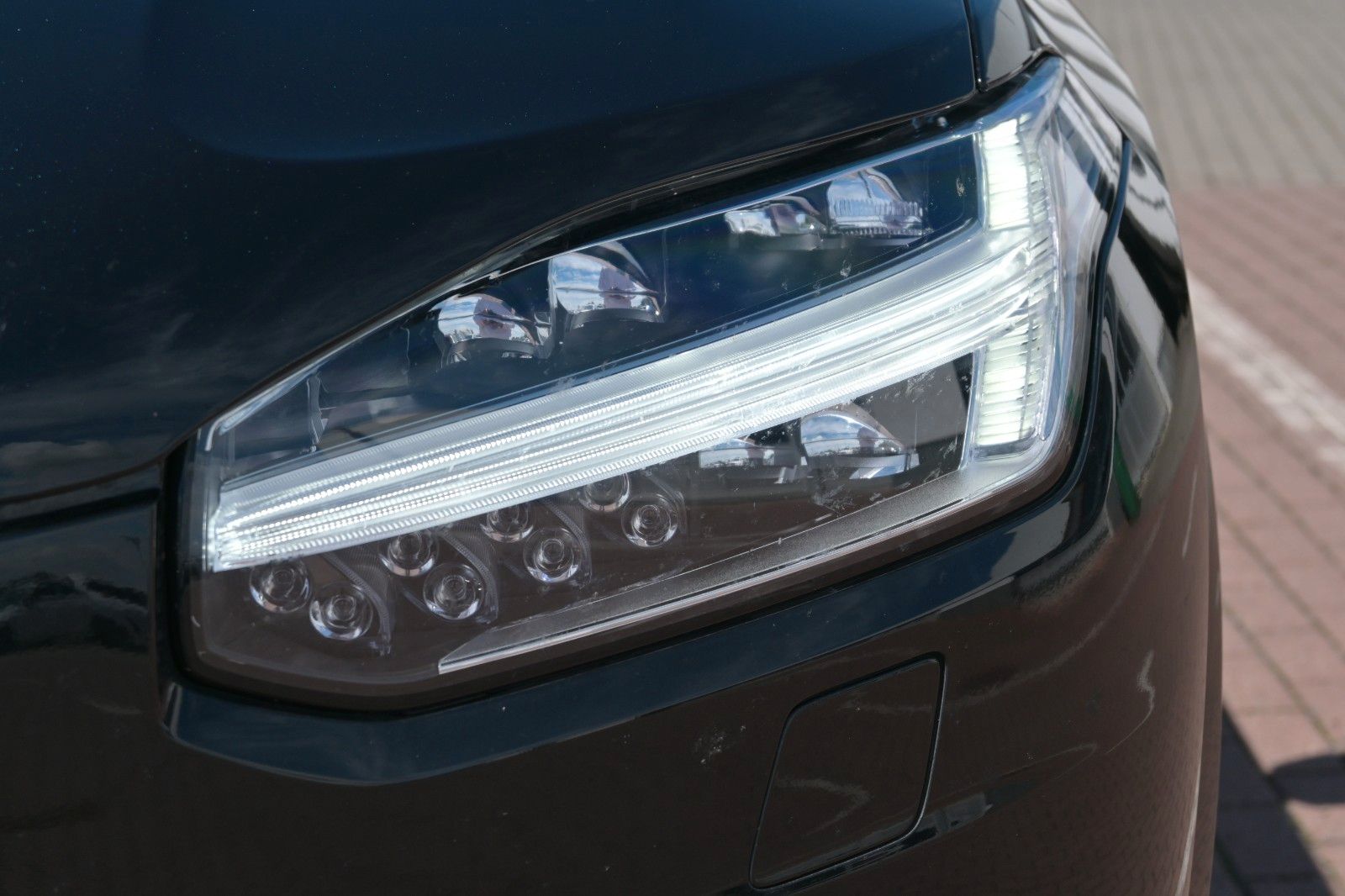 Volvo XC90 B5 D AWD Ultimate Dark*STDHZG*LUFT*360°*AHK