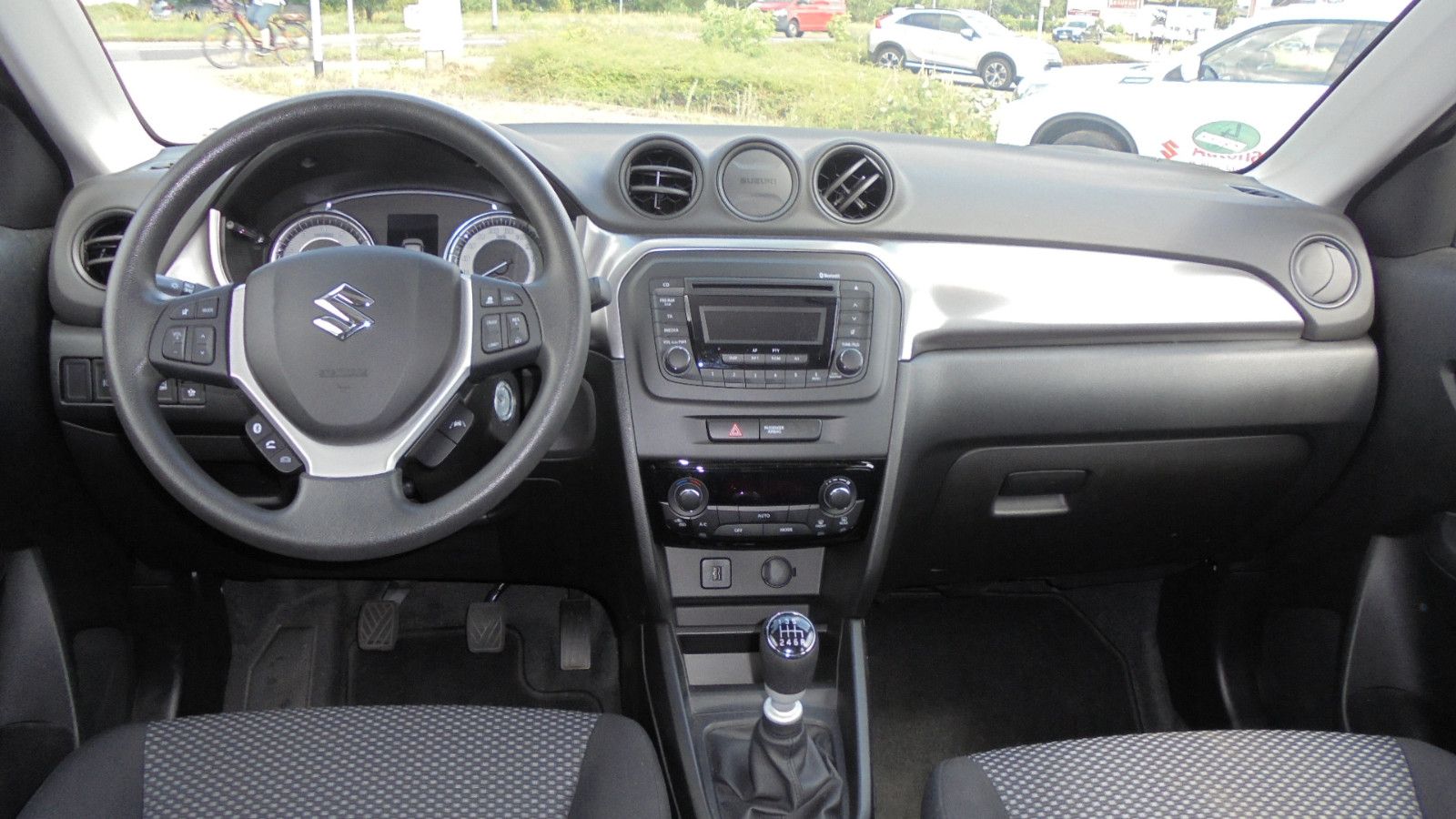 Suzuki Vitara 1.4 BOOSTERJET Hybrid Club 4x2 - Samsaru's Car Outlet