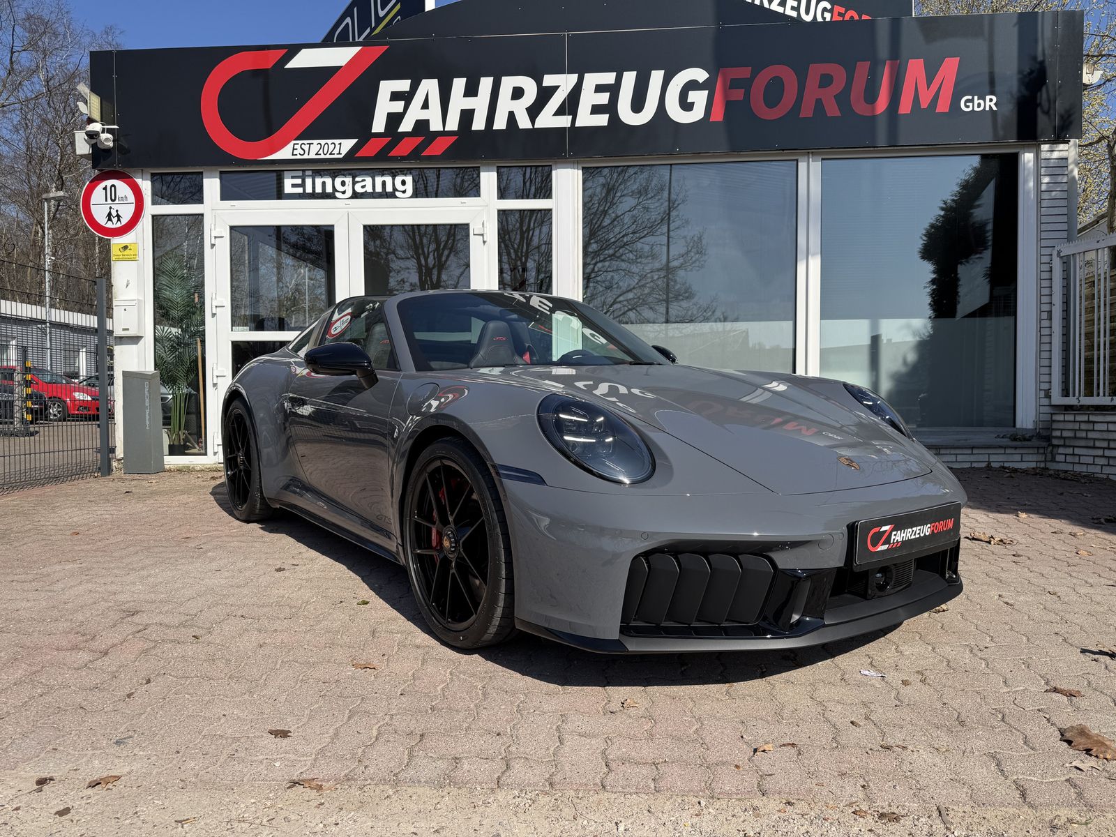 Porsche 992 .2 Targa 4 GTS T-Hybrid 