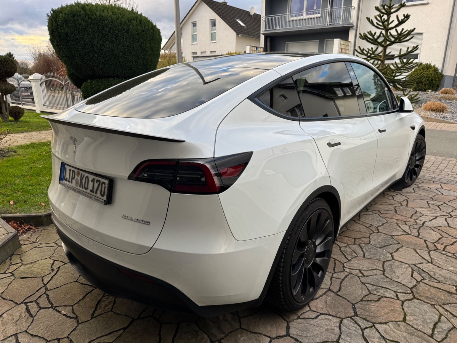 Tesla Model Y Performance Dual AWD Autopilot MwSt. 21"