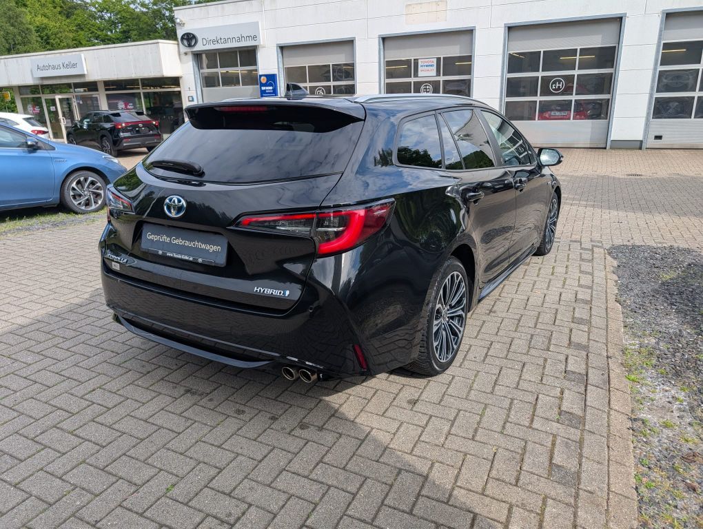 Toyota Corolla 2.0 Hybrid TS Team - Samsaru's Car Outlet