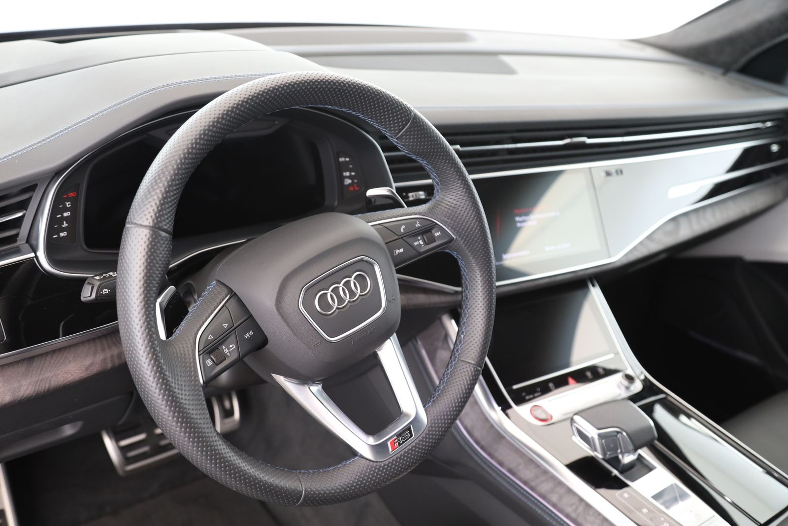 Audi RSQ8 4.0 TFSI quattro *Individual* UPE 200.747€