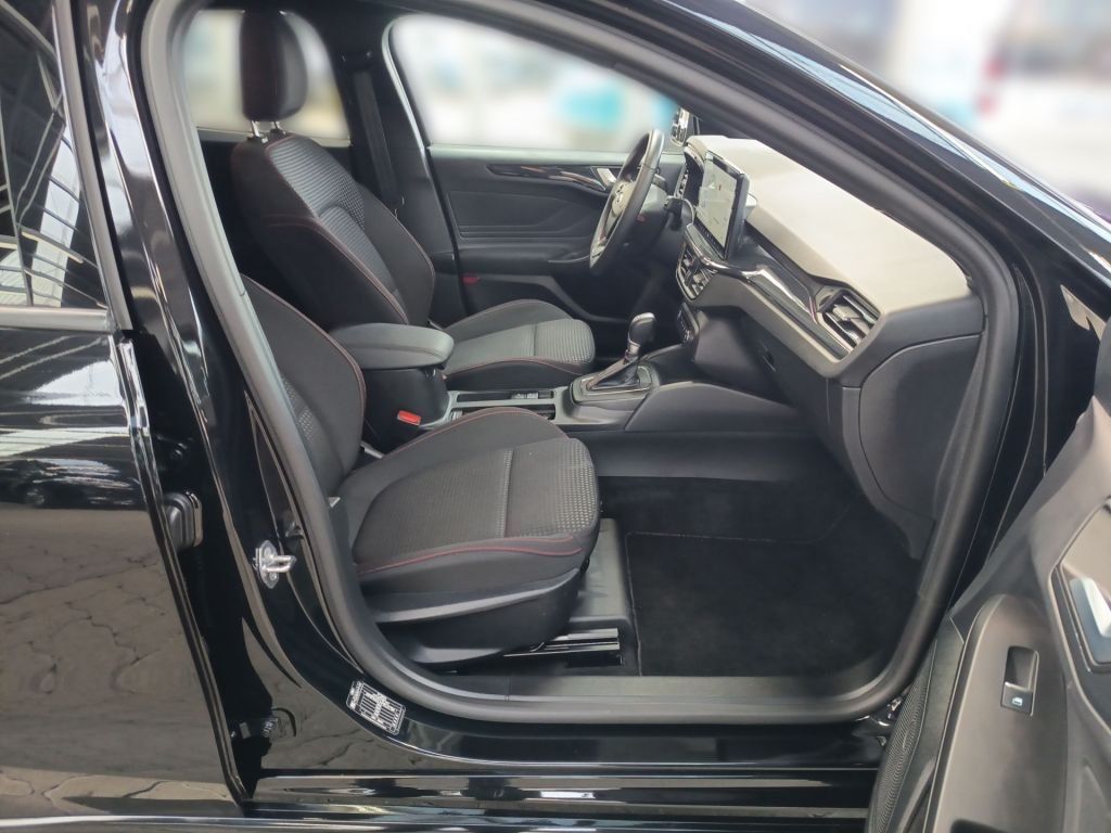 Ford Focus Turnier 1.0 EcoBoost Hybrid Aut. ST-LINE