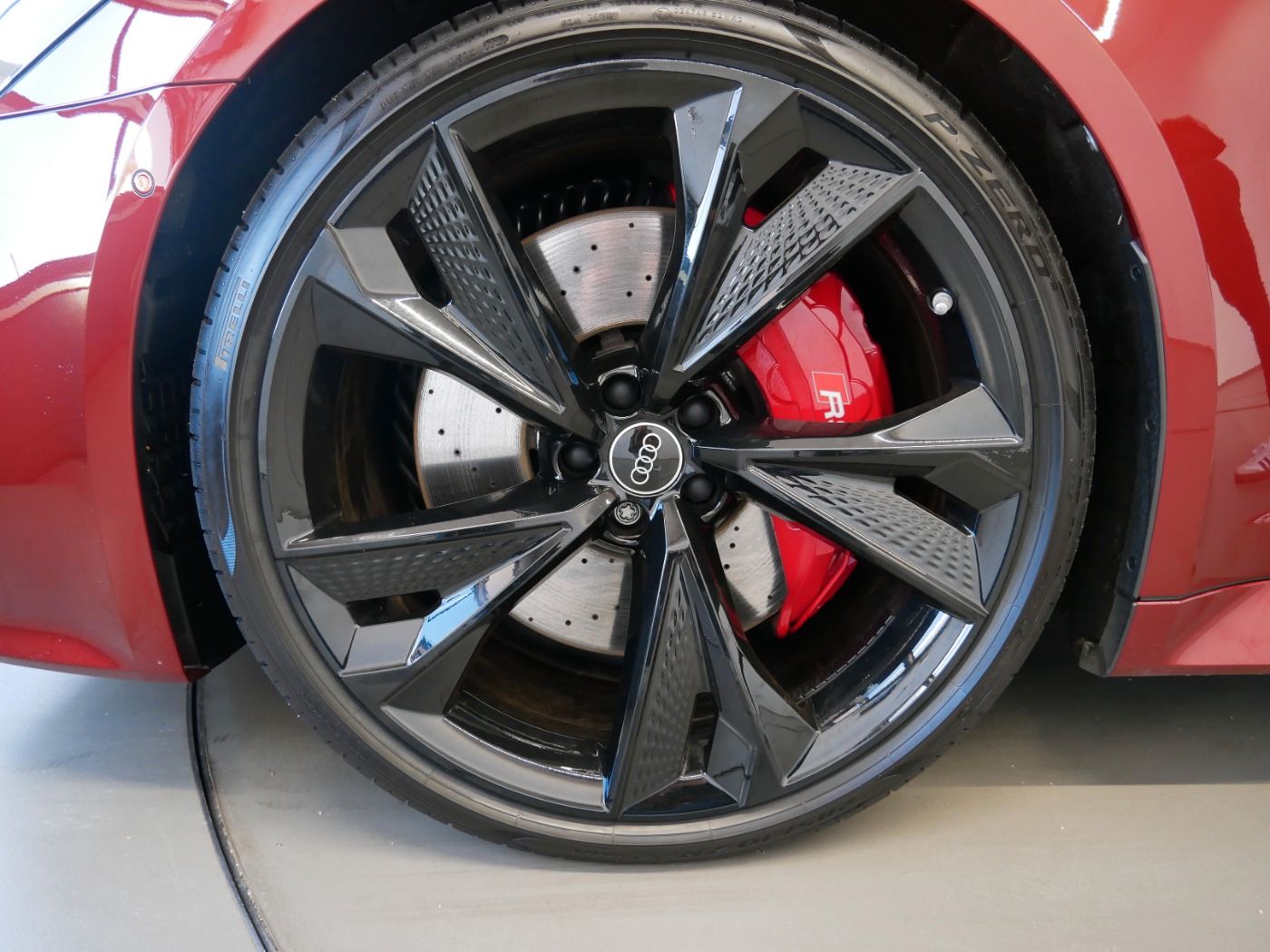 Audi RS 6 Avant performance tiptr. MATRIX AHK PANO HE