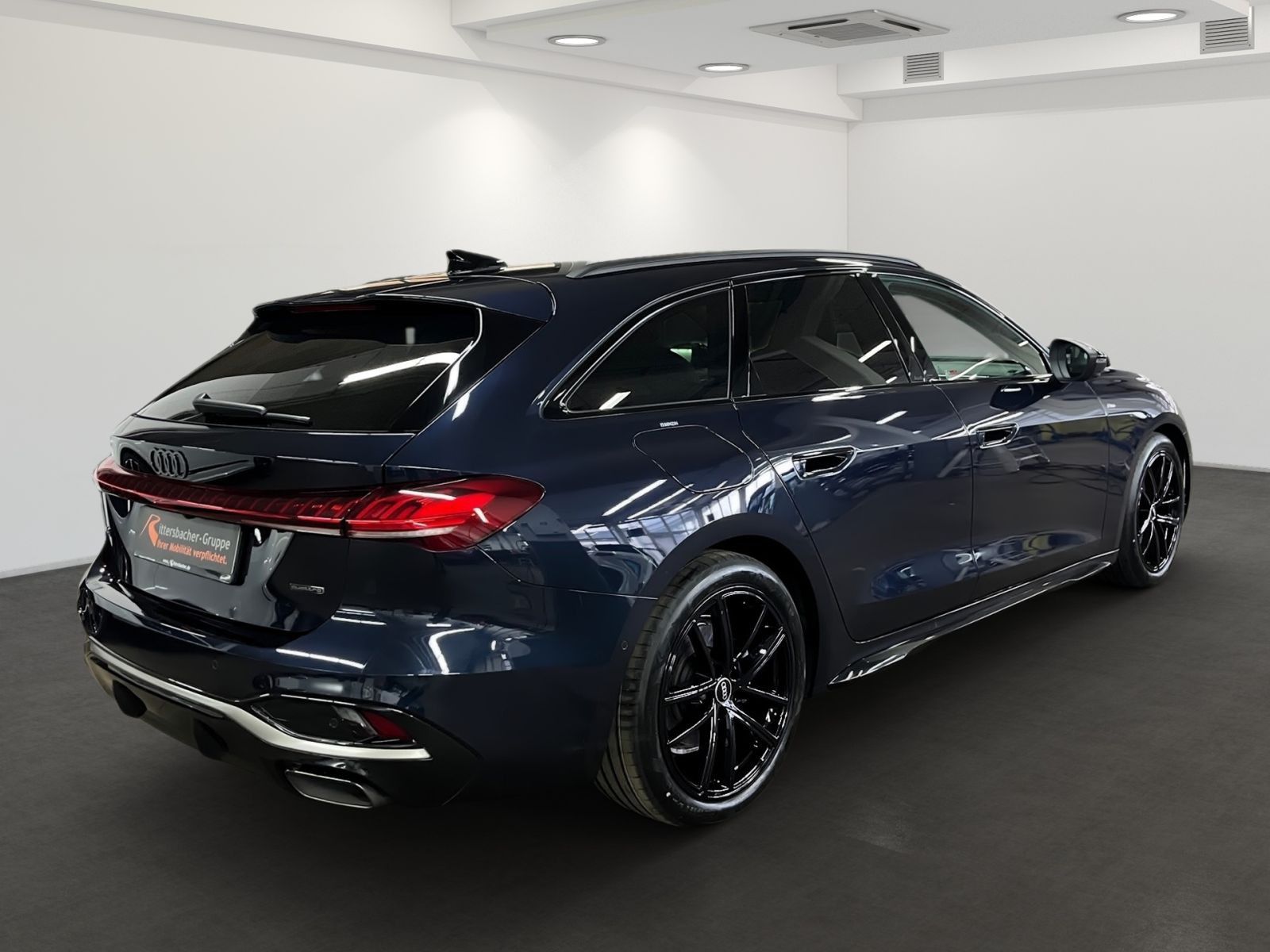 Audi A5 Avant S-Line B&O AHK Matrix Beifahrerdisplay