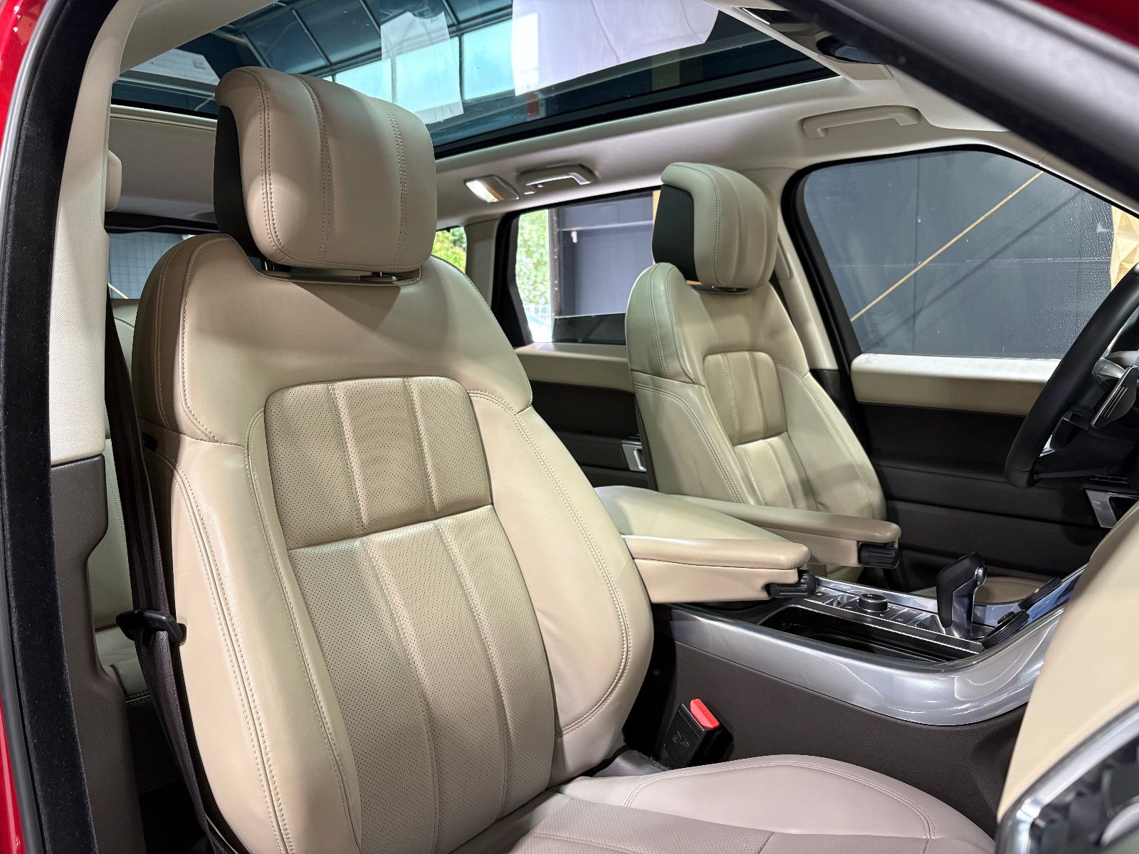 Range Rover Sport HSE Dynamic Hybrid - Samsaru's Car Outlet