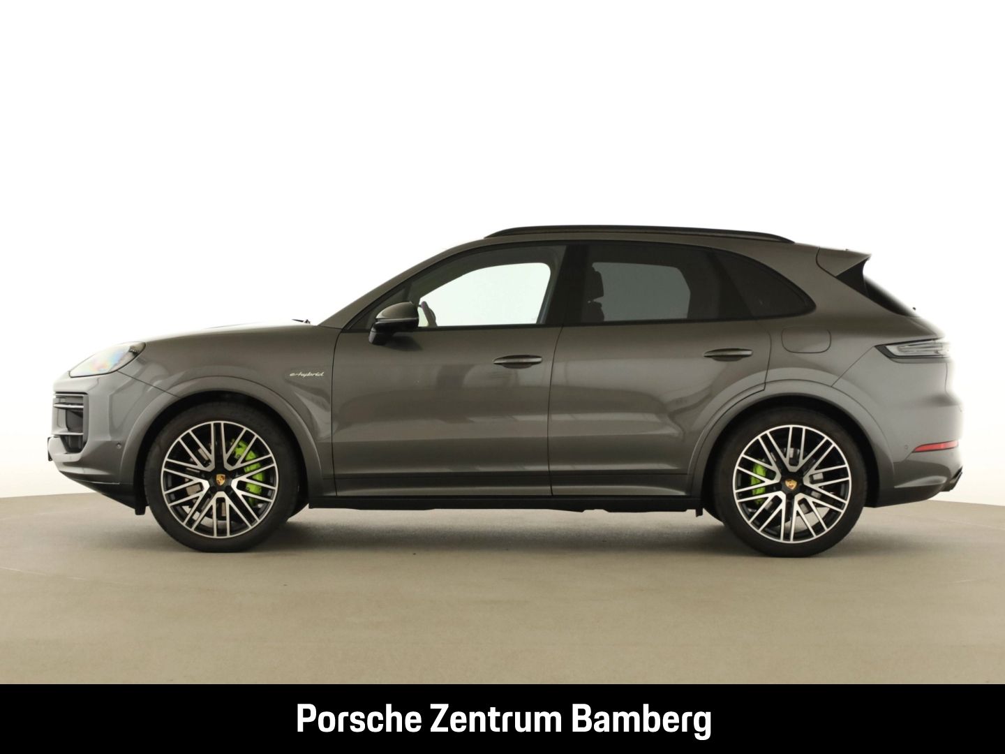 Porsche Cayenne E-Hybrid/ PDCC/ InnoDrive/ HUD/ Massage