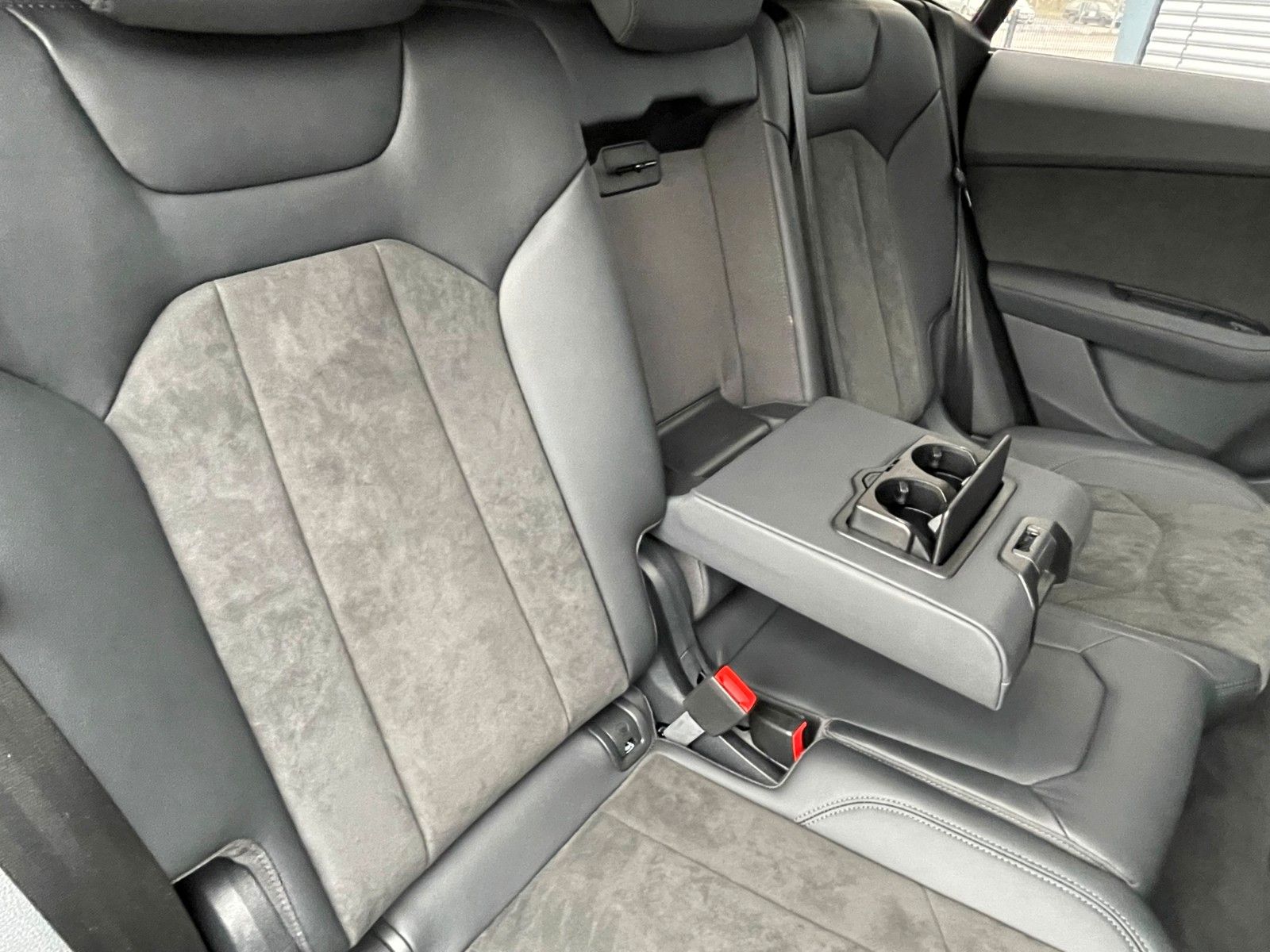 Audi RS Q8 4.0 TFSI qu. BLACK MATRIX DYNAMIK HUD PANO