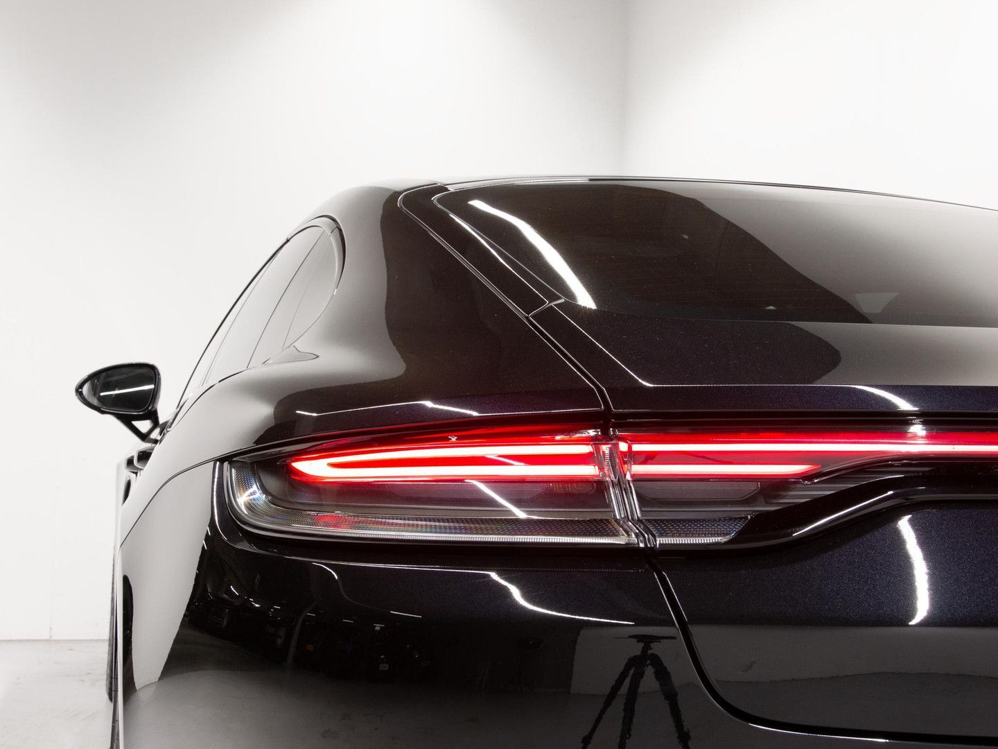 Porsche Panamera 4 E-Hybrid Platinum Edition