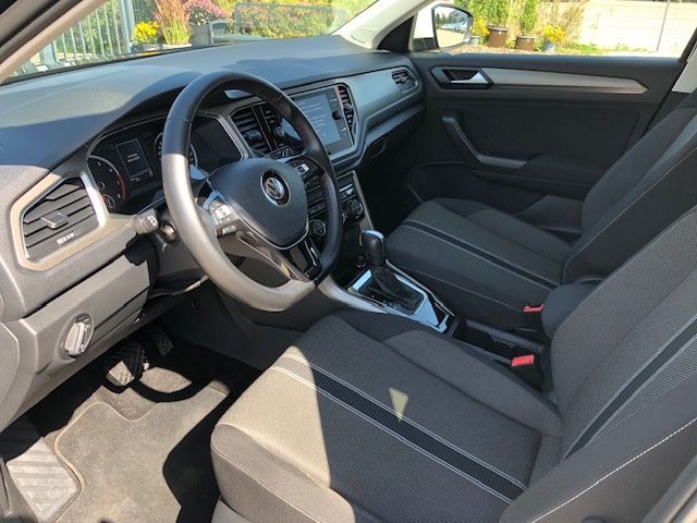 Volkswagen T-Roc Style - Samsaru's Car Outlet