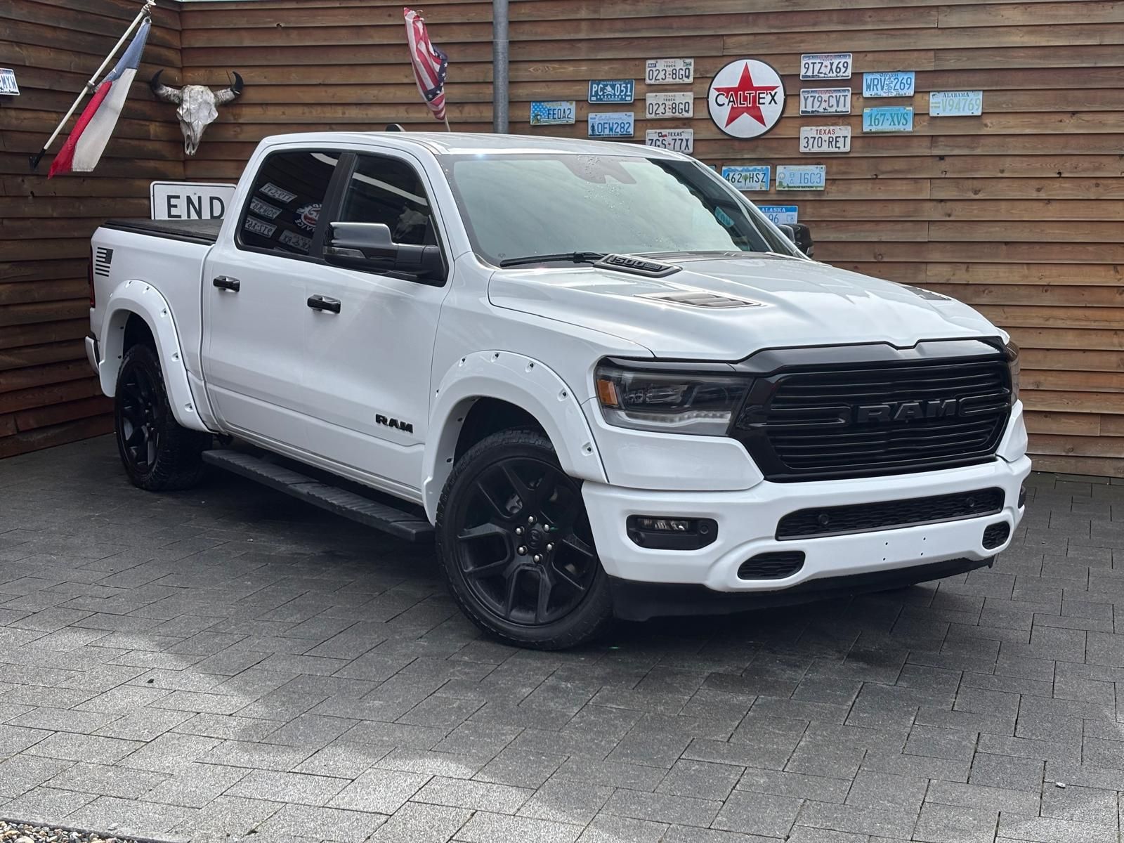 Dodge RAM 1500 Laramie 5.7L 12Zoll Display 4x4 LPG AHK