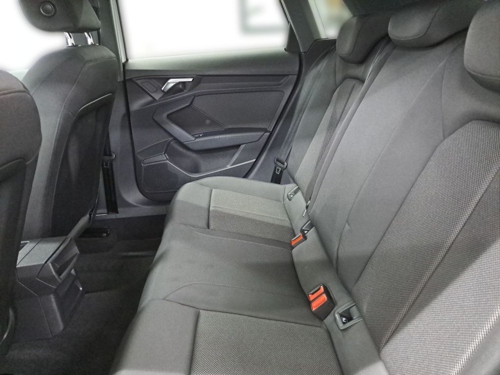 Audi A3 35 TFSI Sportback S tronic NAVI SHZ PDC ACC