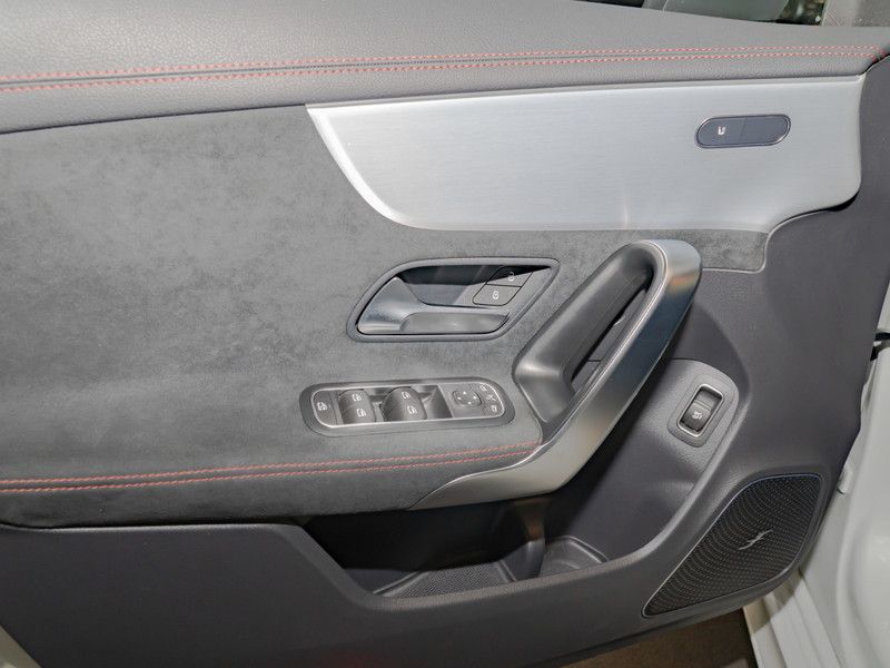 Mercedes-Benz CLA 250 4M AMG-Sport - Samsaru's Car Outlet