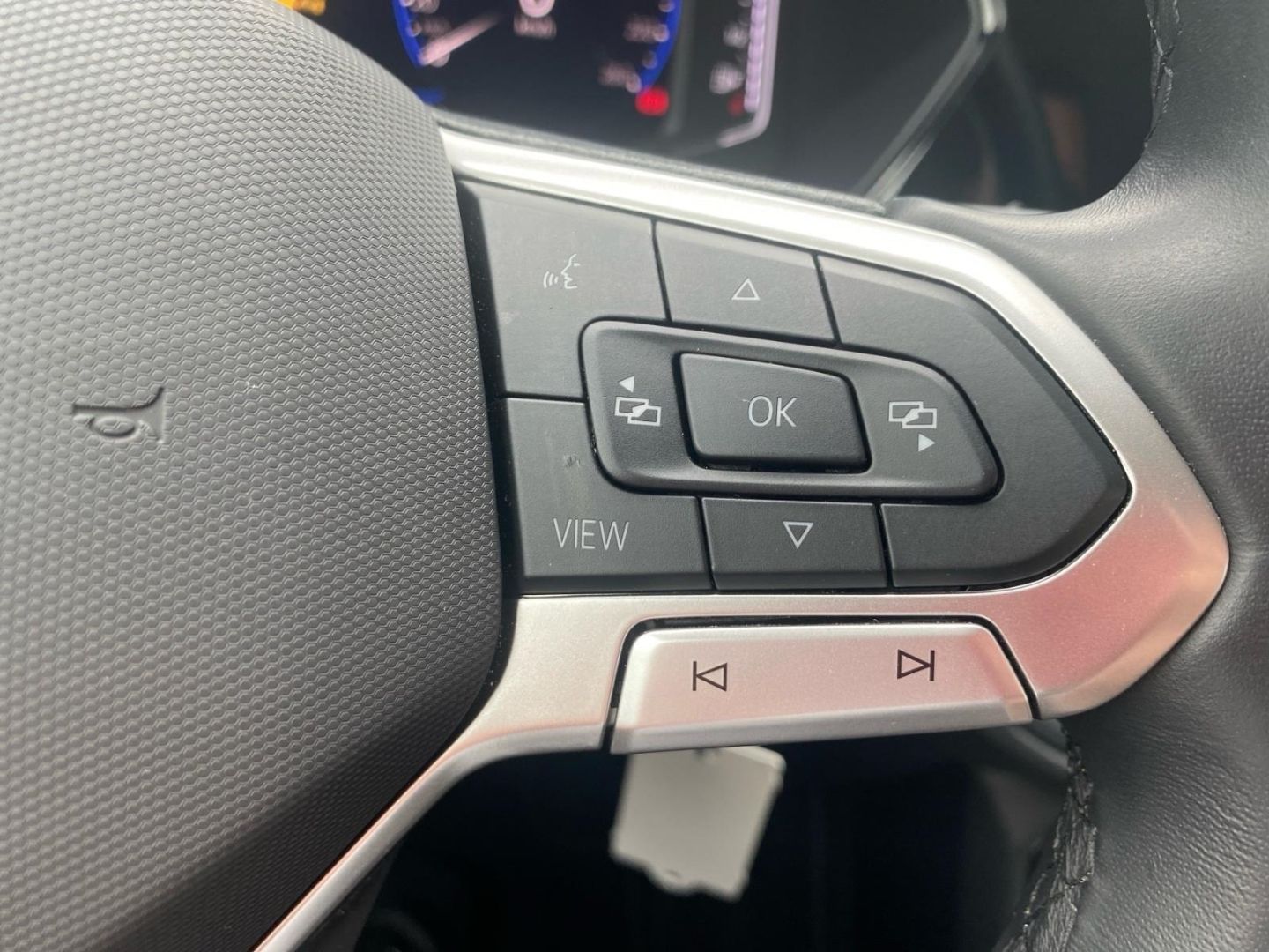 Volkswagen T-Cross 1.0 TSI Life - Samsaru's Car Outlet