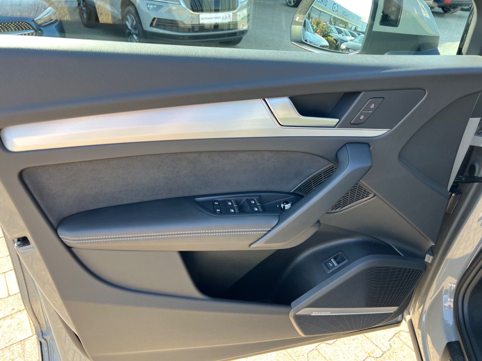 Audi Q5 50 TDI quattro S line - Samsaru's Car Outlet
