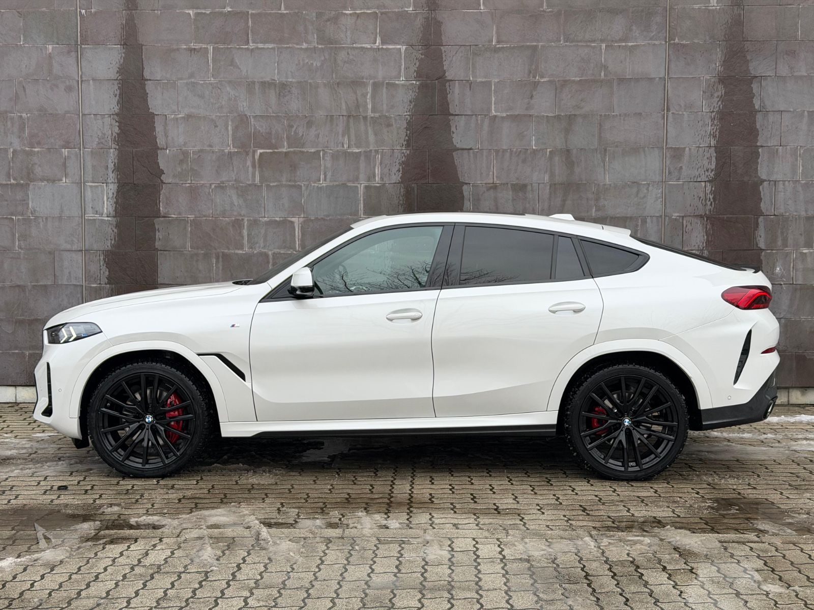 BMW X6 30d M SPORT PRO.LUFTFEDER.SOFTCL.PANO.AHK.22"