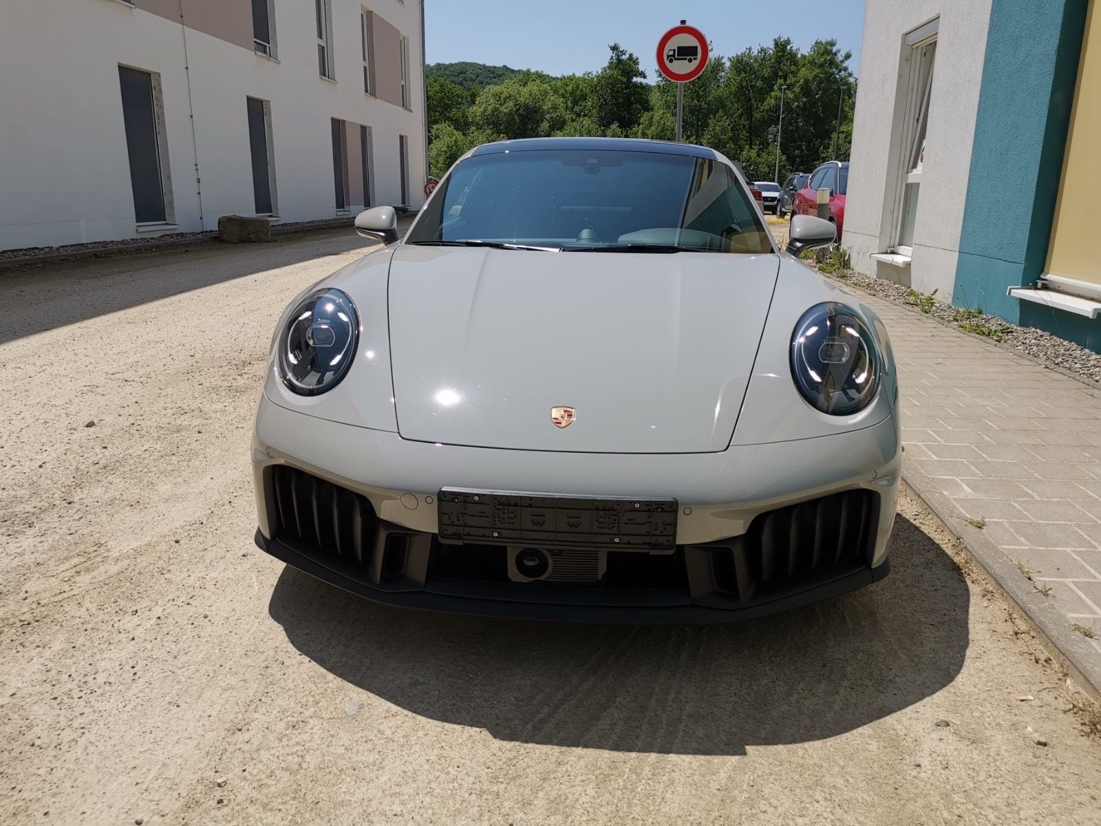 Porsche 992/911 Carrera 4 GTS Coupe - Samsaru's Car Outlet