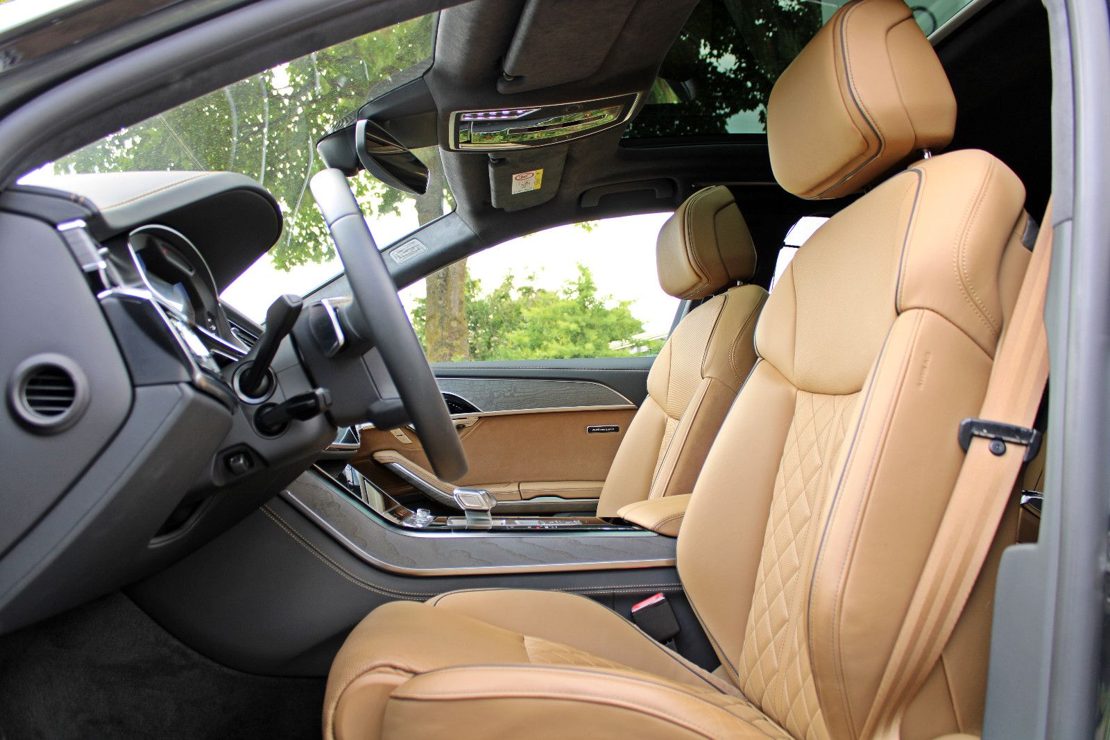 Audi A8 55TFSI quattro - Samsaru's Car Outlet