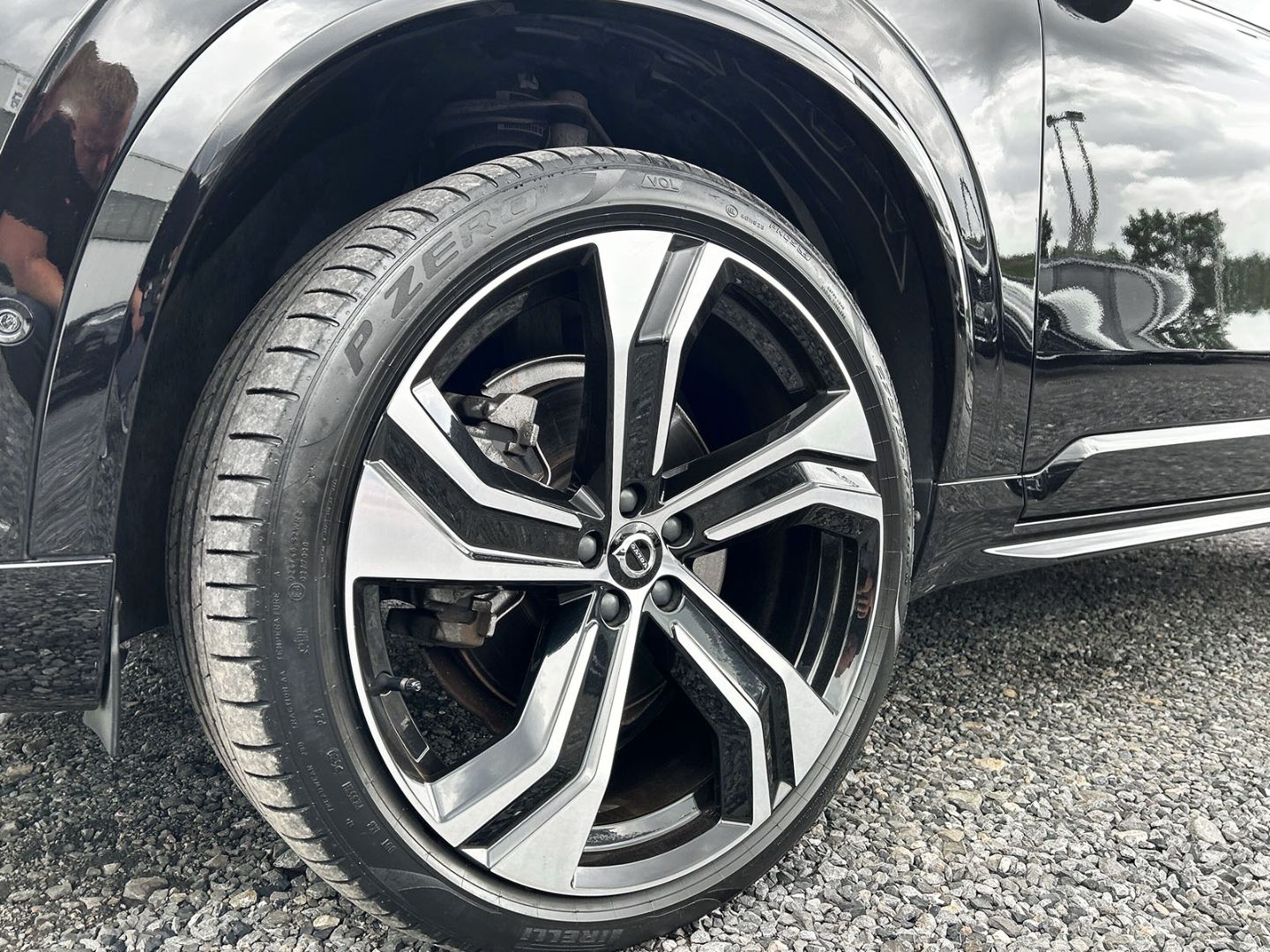 Volvo XC90 B5 Diesel AWD R-Design - Samsaru's Car Outlet