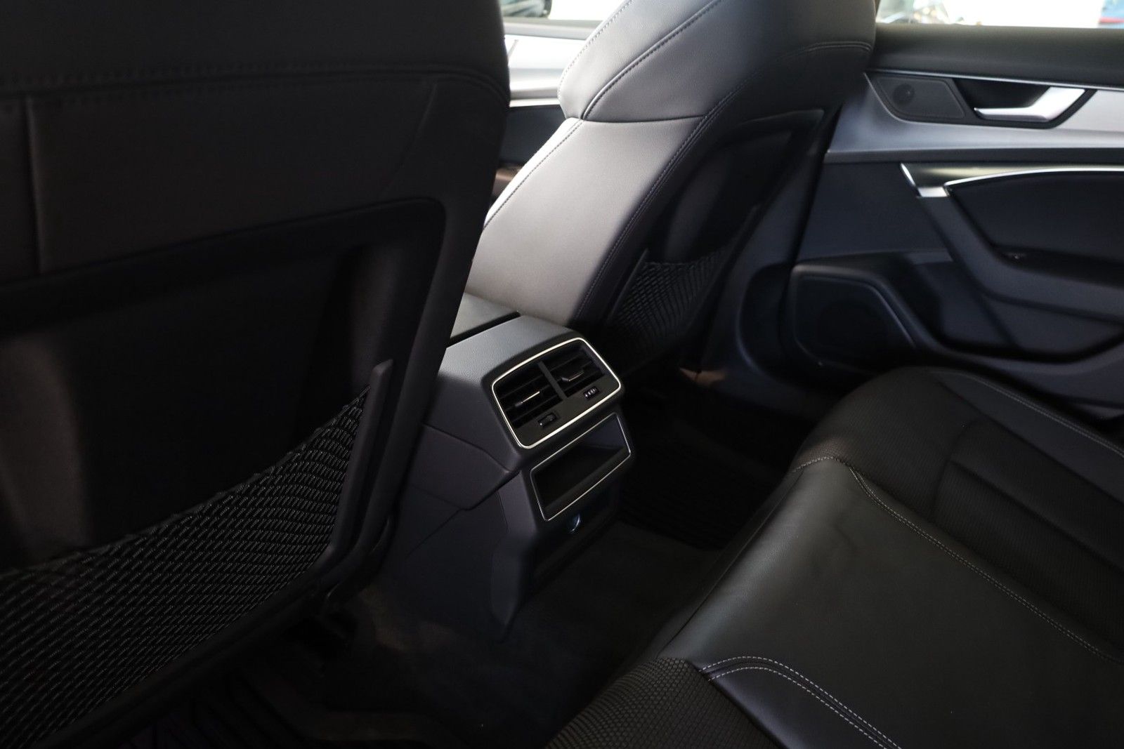 Audi A6 Avant 40 TDI quattro S line