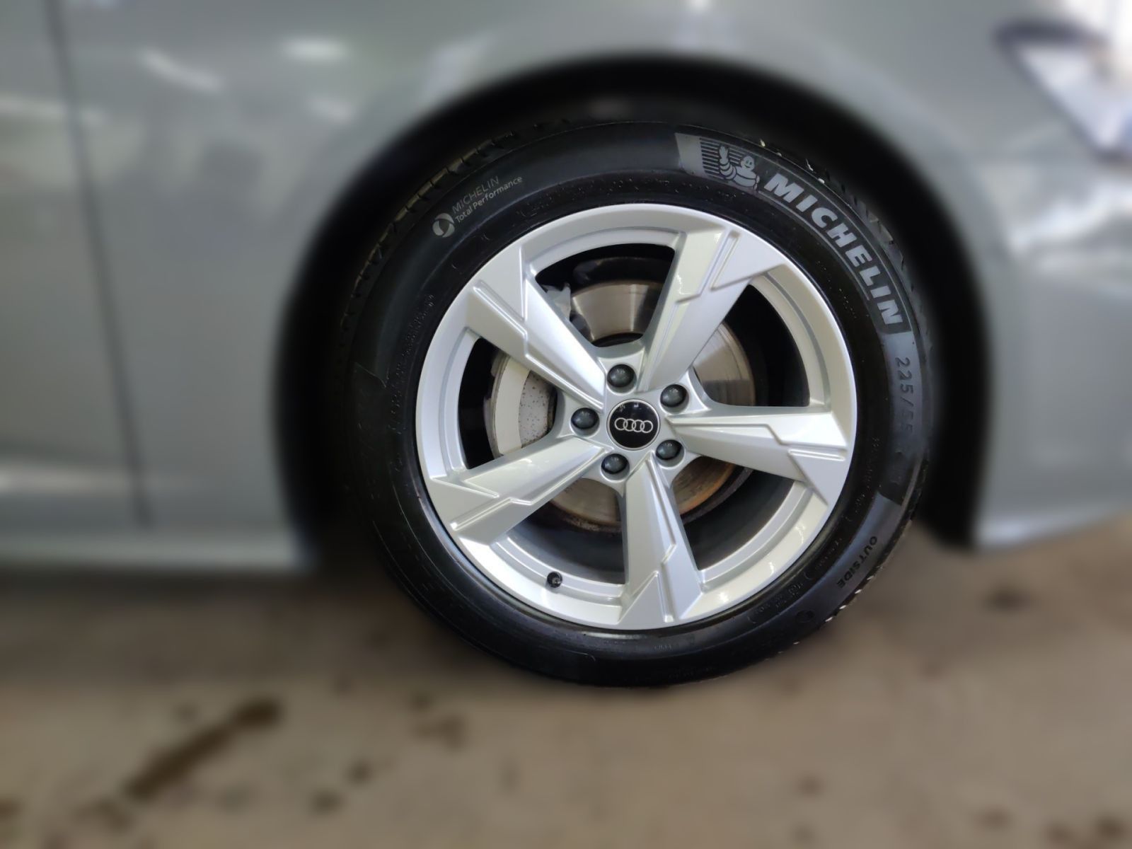 Audi A6 Avant 40 TDI sport - Samsaru's Car Outlet