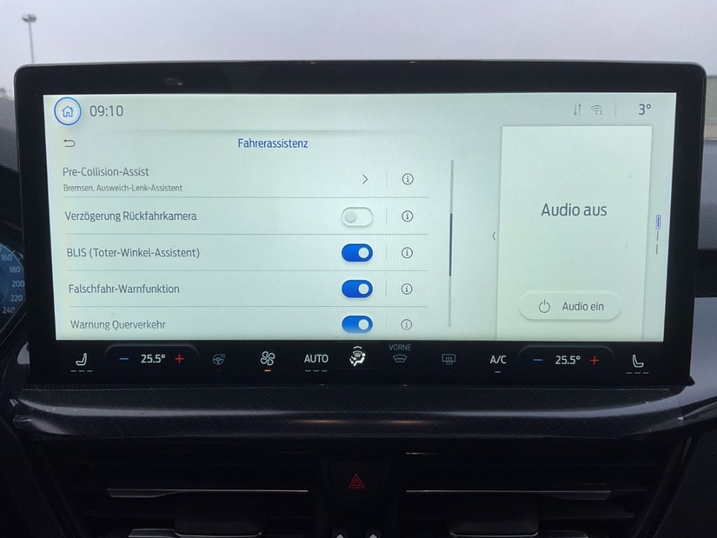 Ford Focus Turnier ST-Line X MHEV+Automatik+Pano+LED