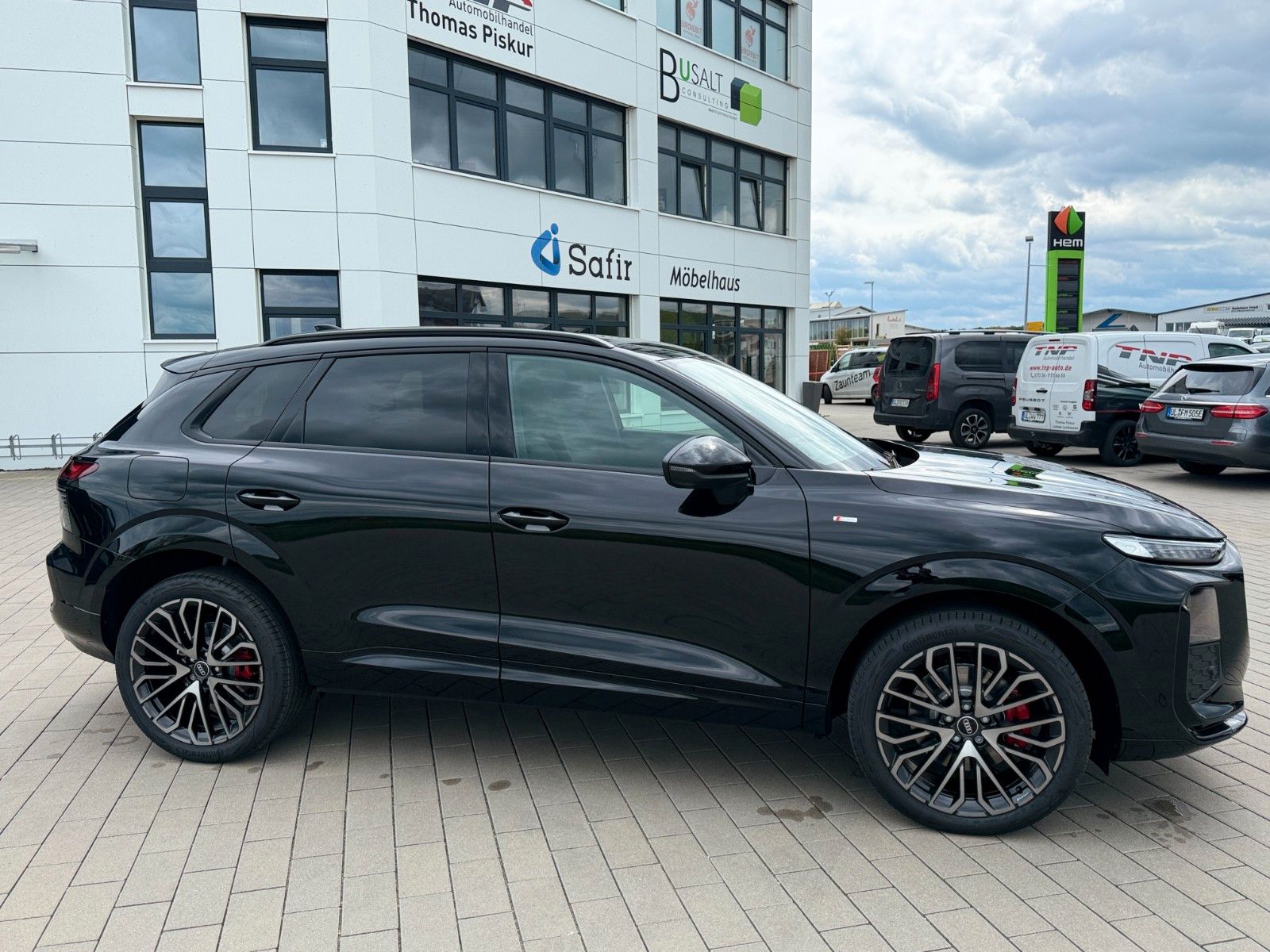 Audi Q3 TFSI S-line S tronic+AHK+PANO+SONOS+