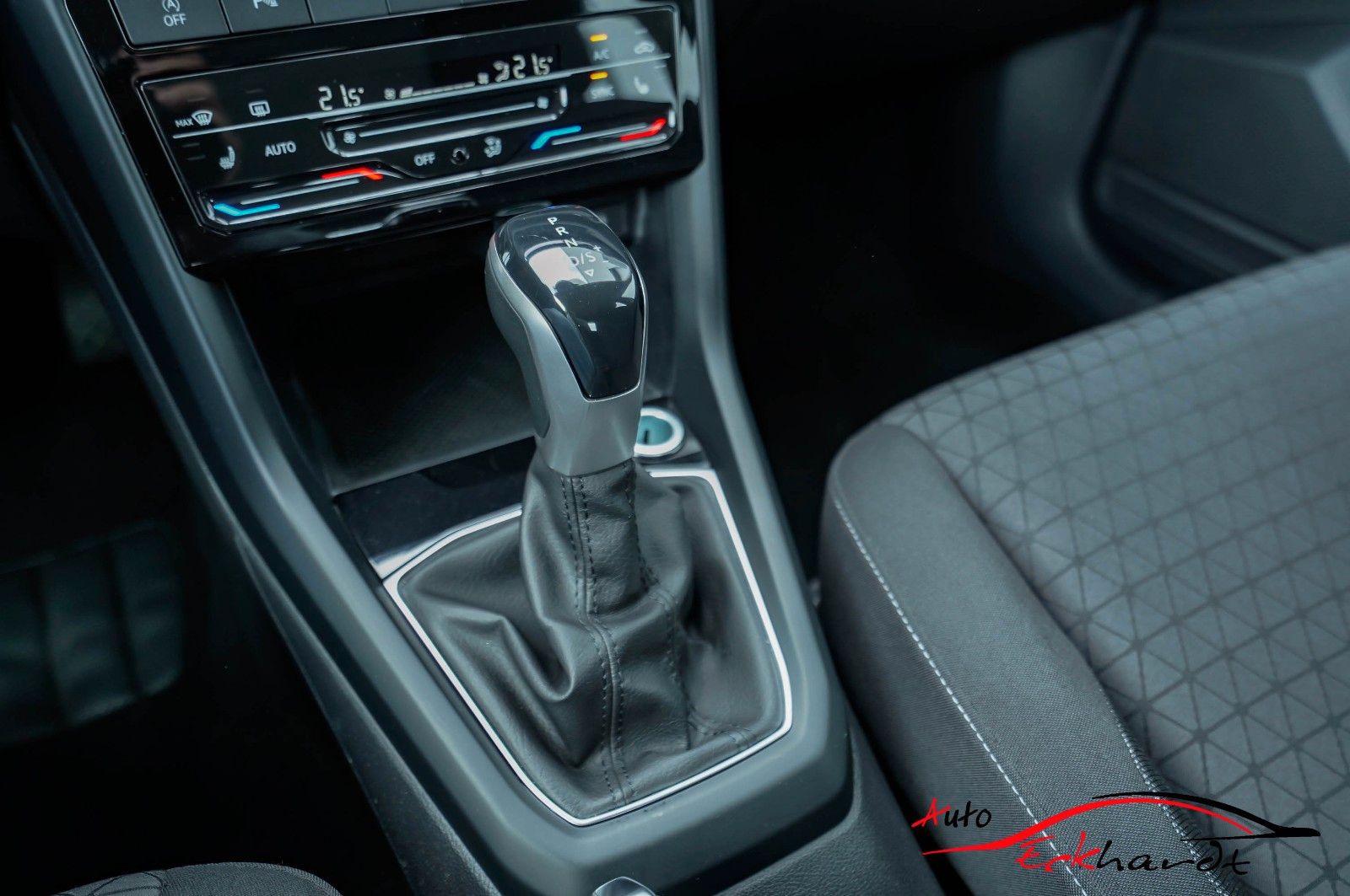 Volkswagen T-Cross Life - Samsaru's Car Outlet