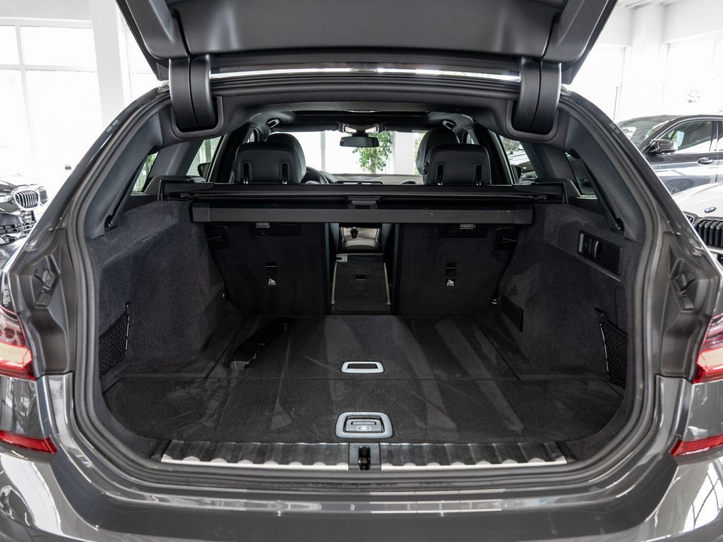 BMW 320d Touring M-Sportpaket - Samsaru's Car Outlet