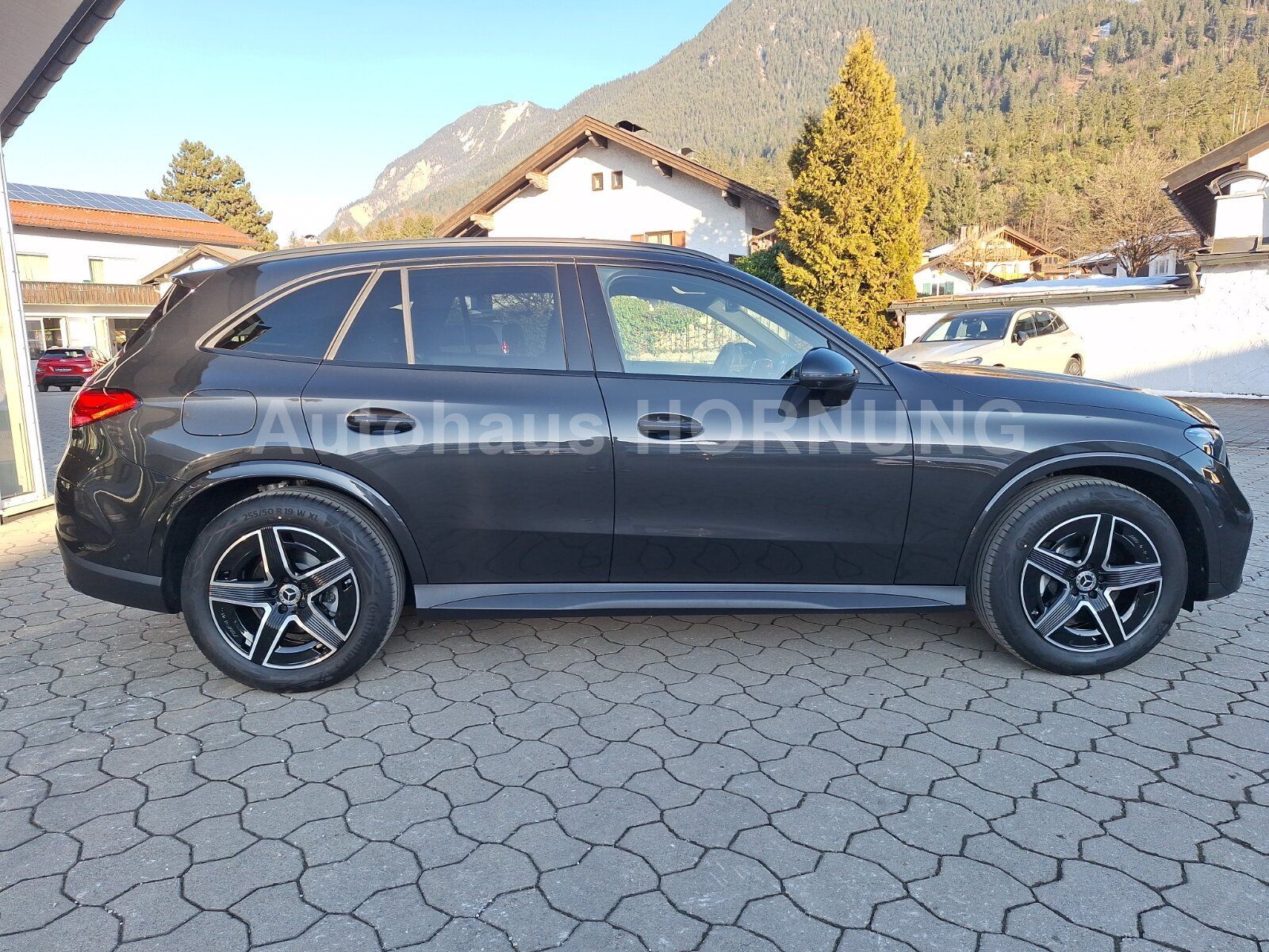 Mercedes-Benz GLC 220d 4M ED AMG AHK MEMO 360 DIGI DISTR NIGHT