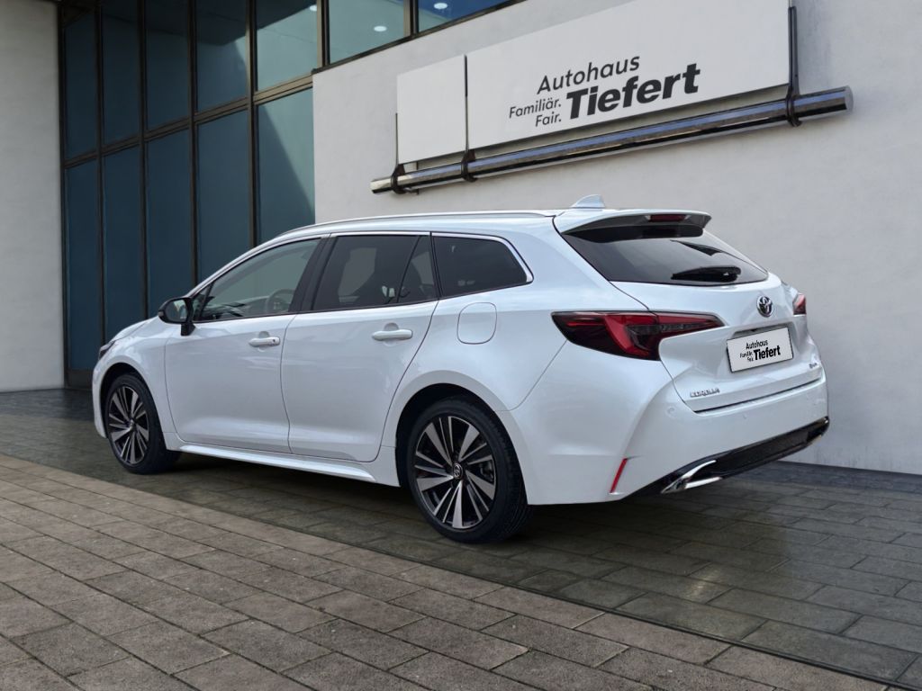 Toyota Corolla 2.0 Hybrid TS Teamplayer