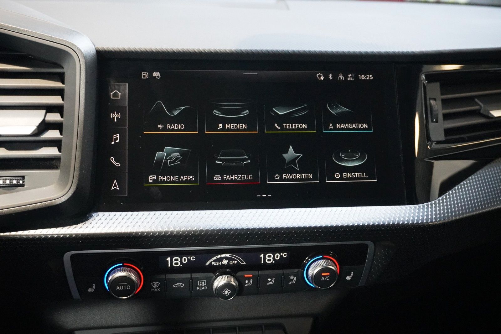 Audi A1 Sportback S-Line 30 TFSI S-Tronic - Samsaru's Car Outlet