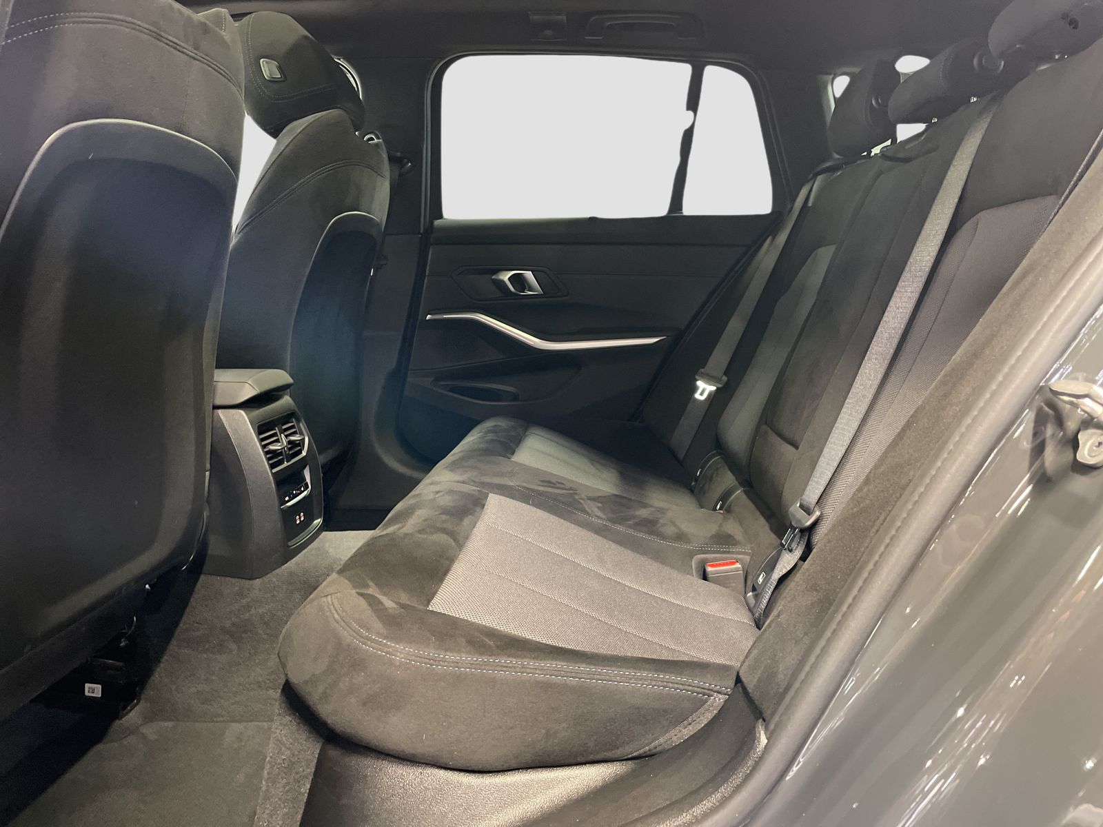 BMW 320d Touring M Sport AHK LiveCockpitProf Kamera