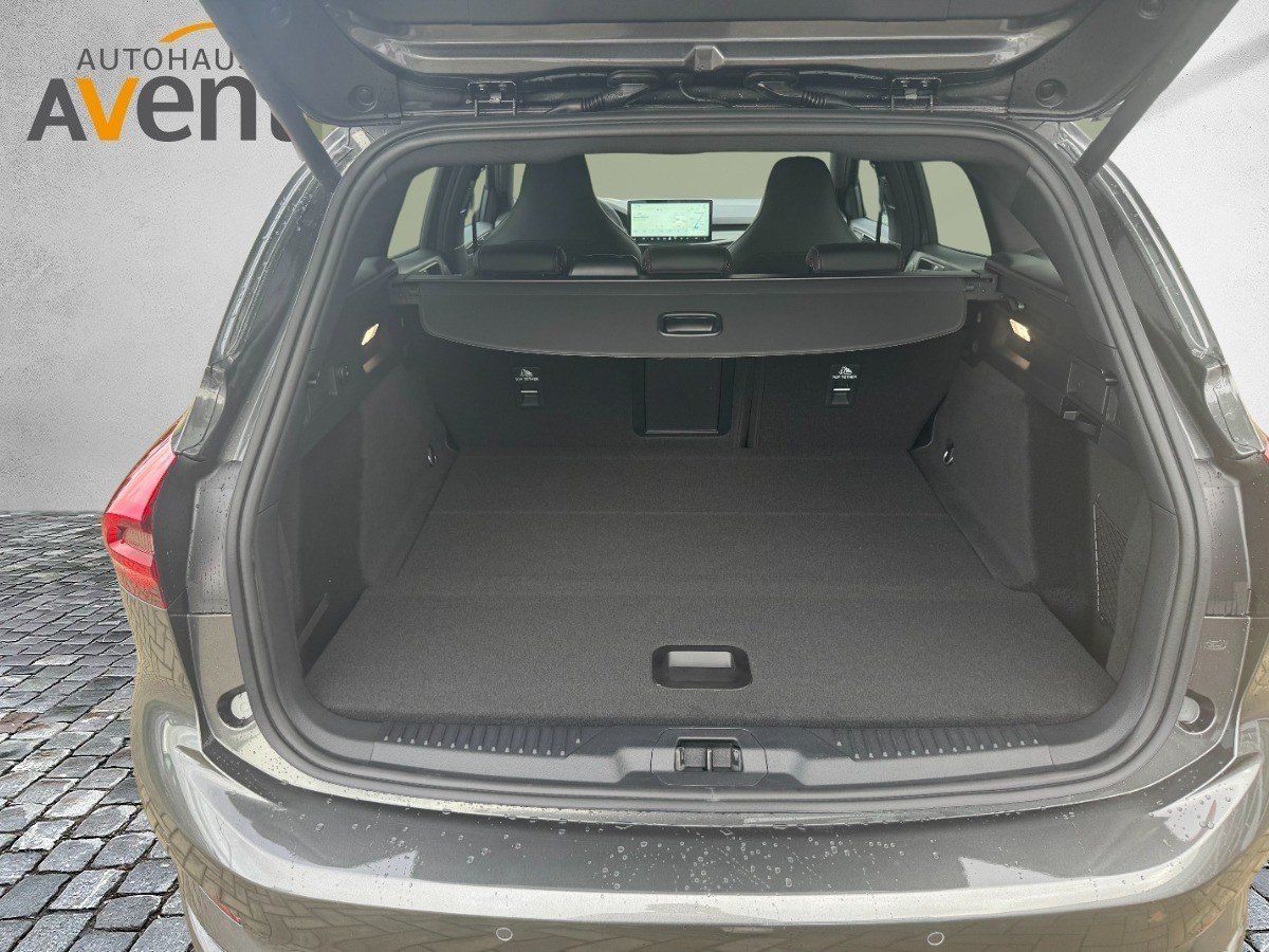 Ford Focus Turnier ST X *LED*Navi*Fahrer-Assistenzpak