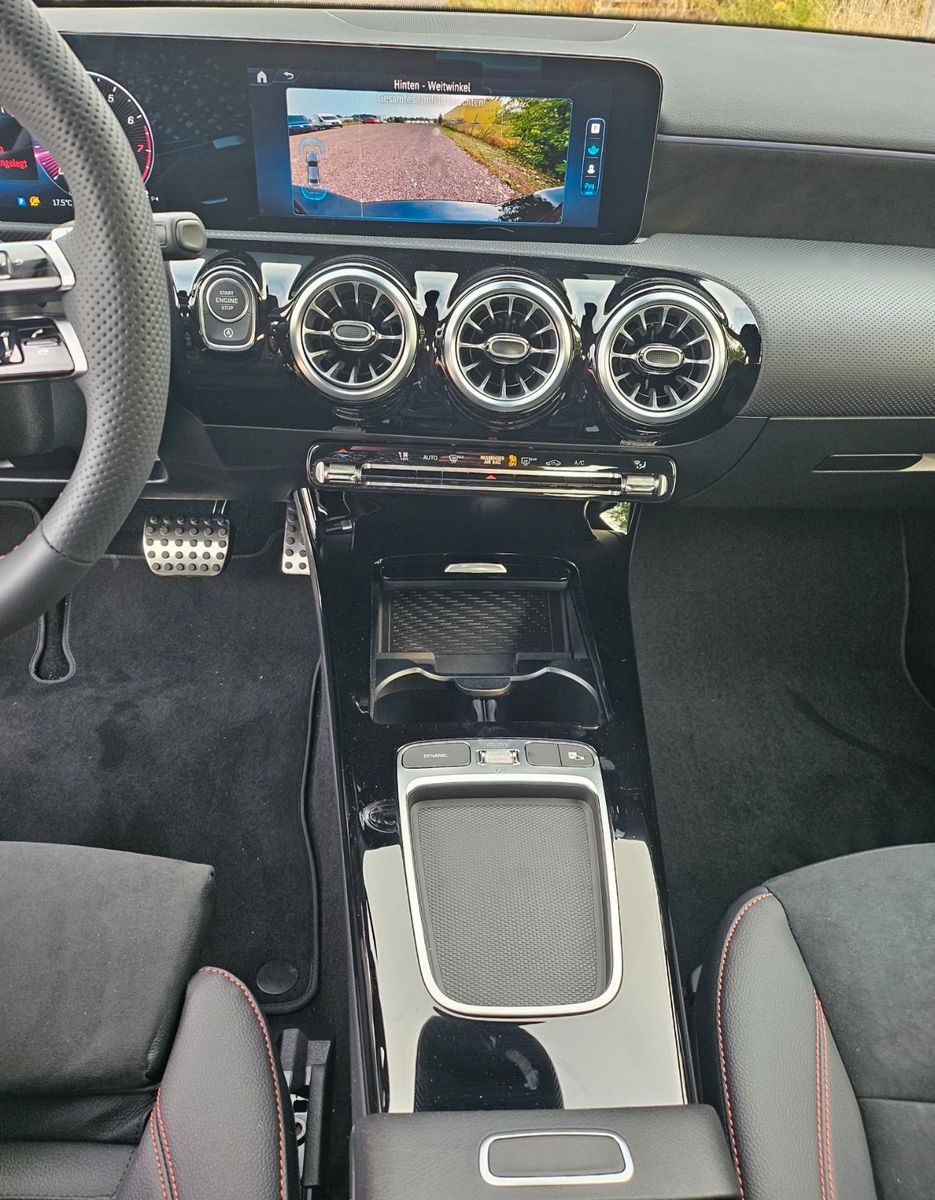 Mercedes-Benz A 180 AMG - Samsaru's Car Outlet