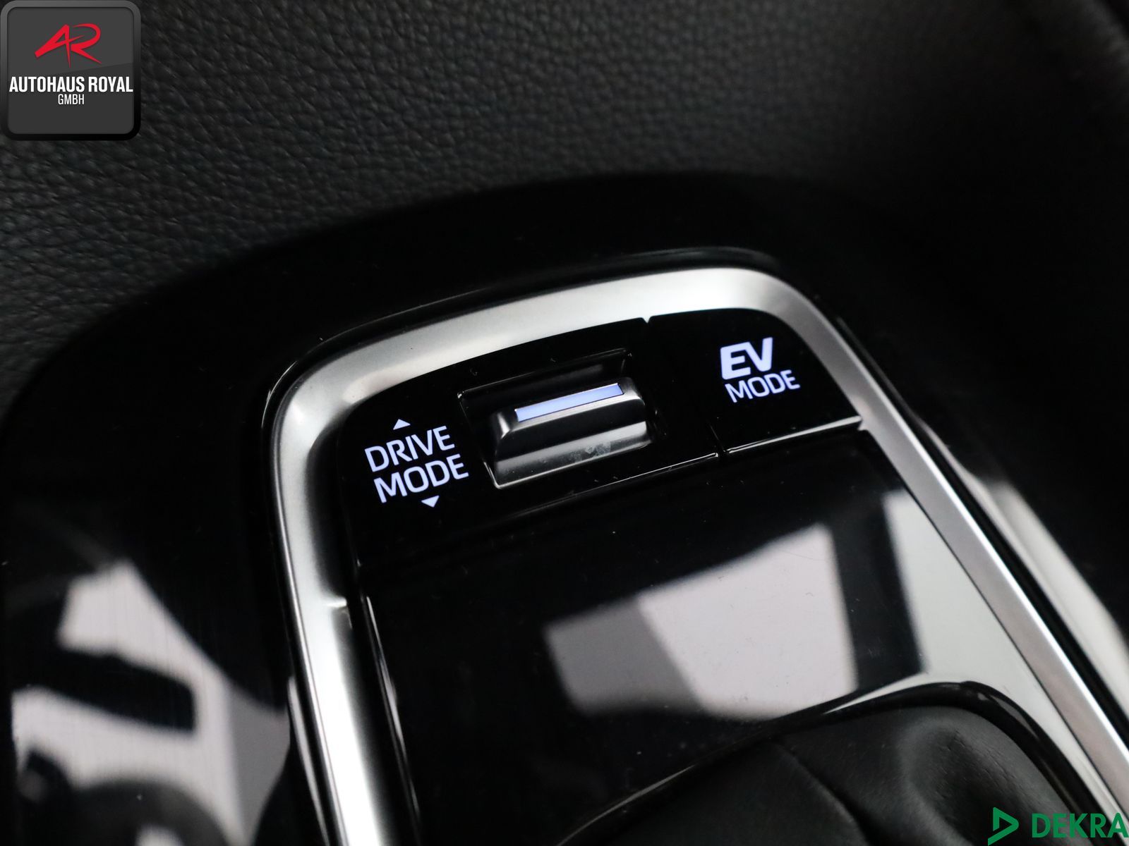 Toyota Corolla 2.0 Hybrid - Samsaru's Car Outlet