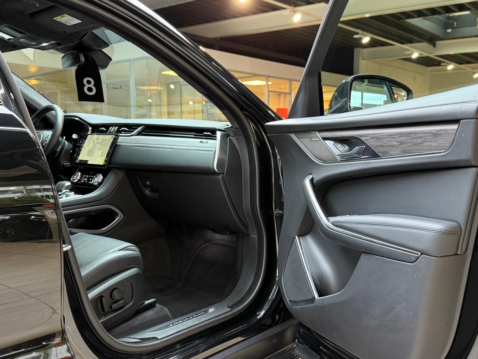 Jaguar F-Pace P400e S AWD Plug-In Hybrid*Pano*ACC*LED*