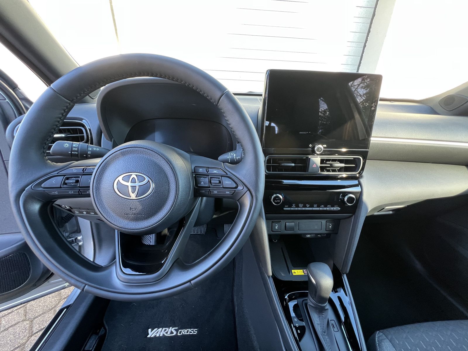 Toyota Yaris Cross Hybrid Teamplayer *Safety-/Winter-Pa