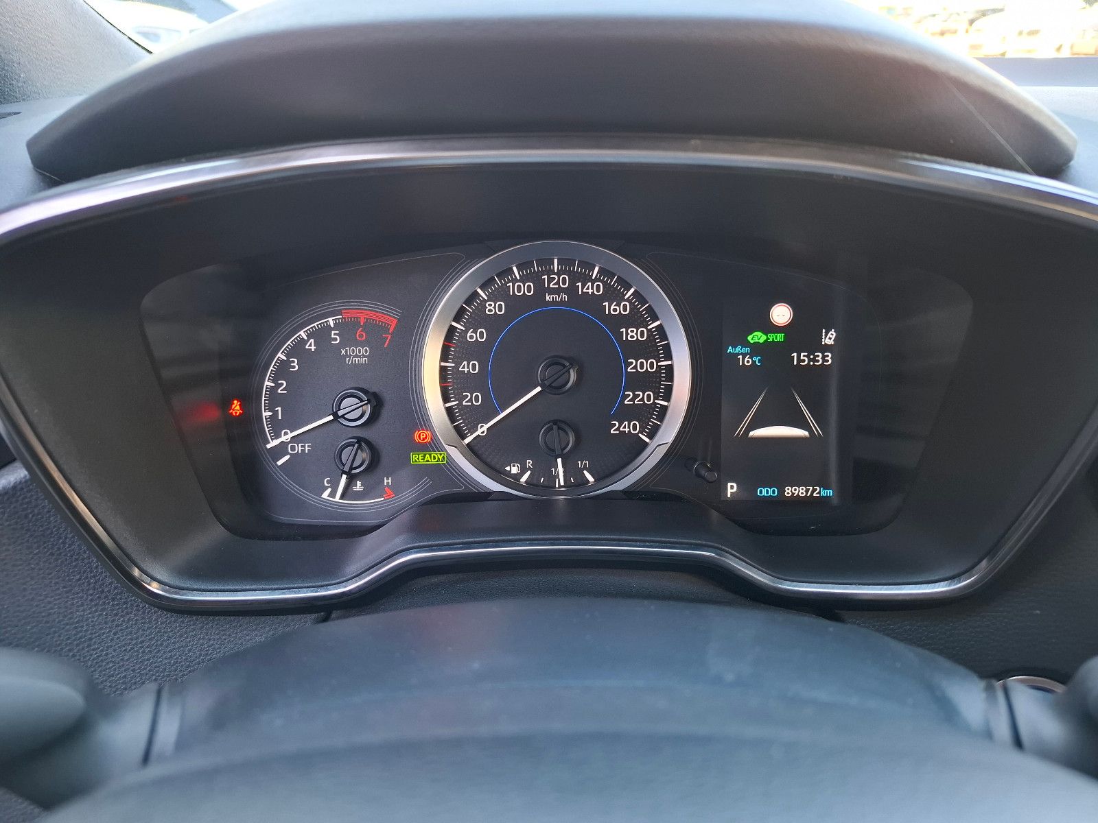 Toyota Corolla 1.8 Hybrid - Samsaru's Car Outlet