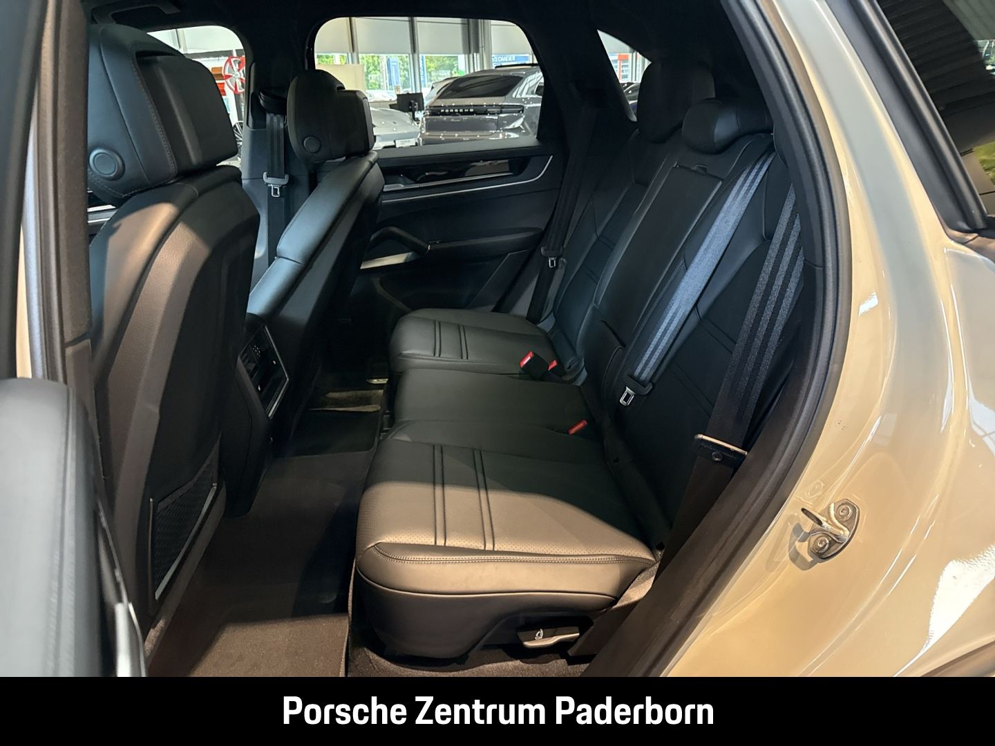 Porsche Cayenne E-Hybrid HA-Lenkung Nachtsicht InnoDrive