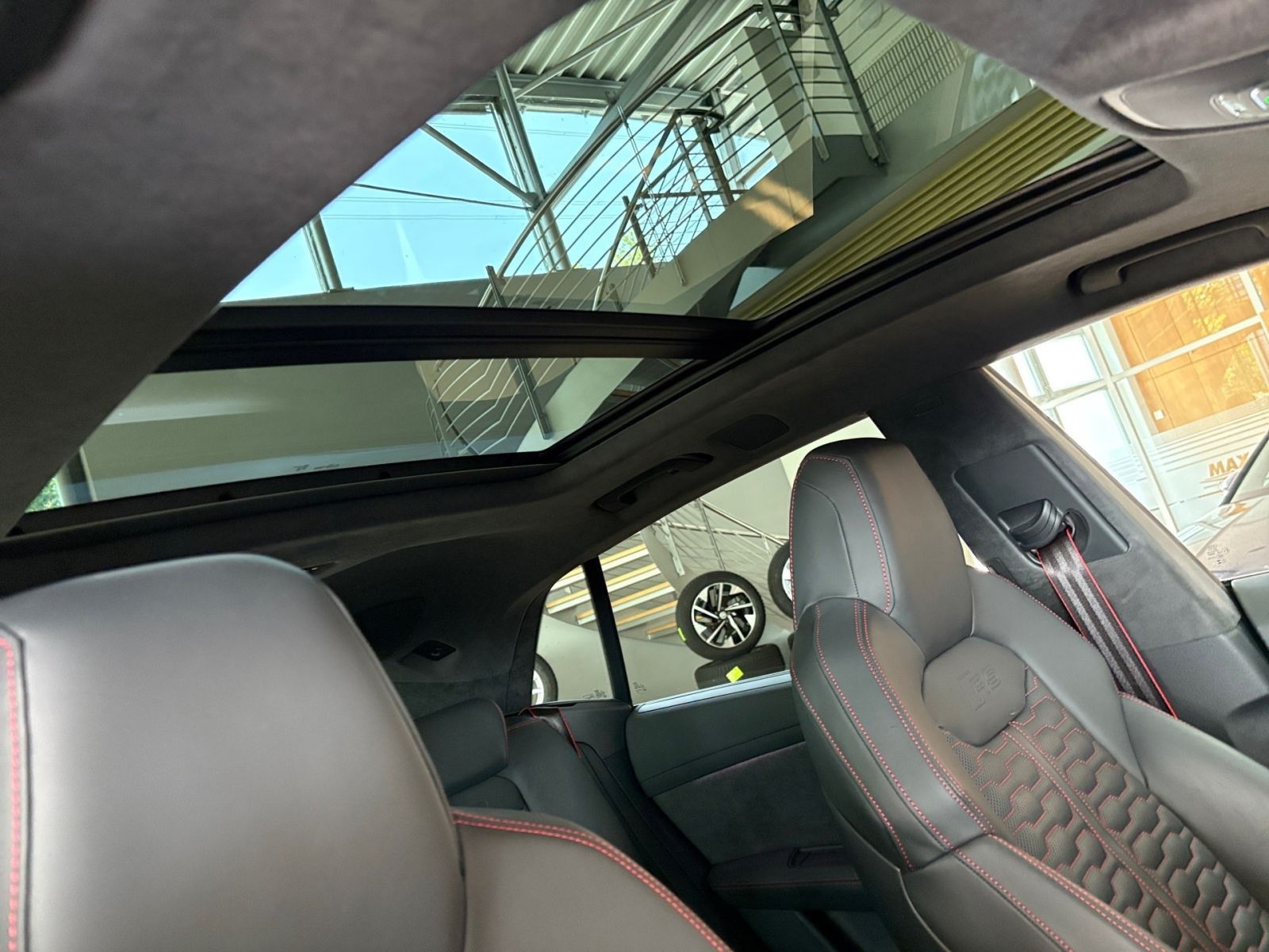 Audi RSQ8 4.0 TFSI quattro MATRIX LED+PANO+360°+AHK+