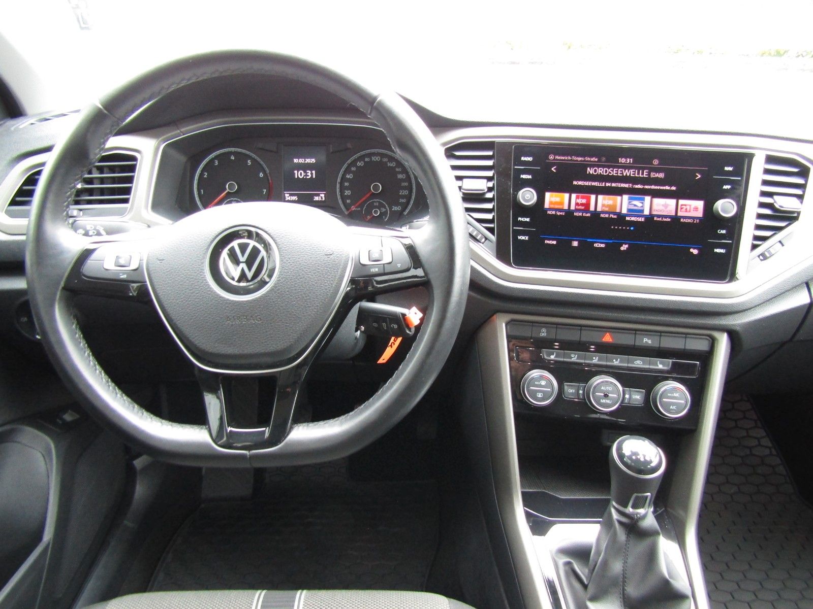 Volkswagen T-Roc 1.5 TSI Style - Samsaru's Car Outlet