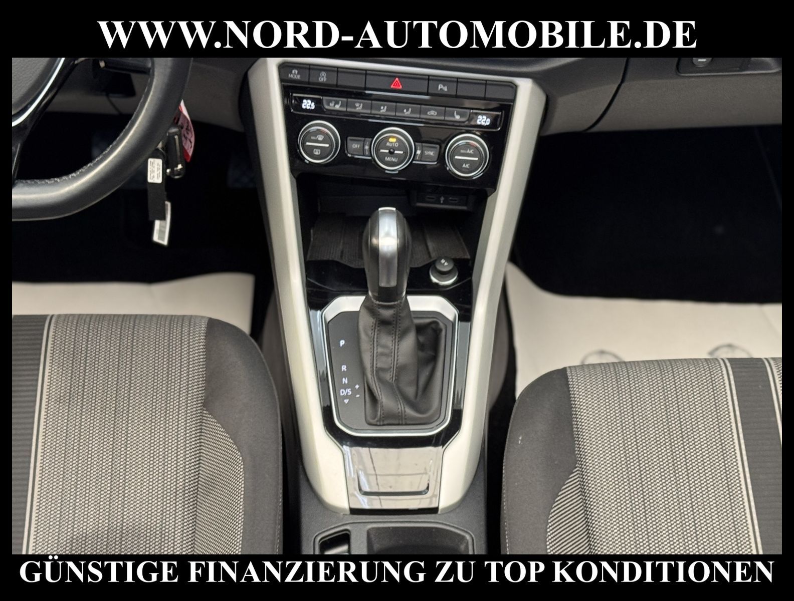 Volkswagen T-Roc 1.5 TSI DSG Style - Samsaru's Car Outlet