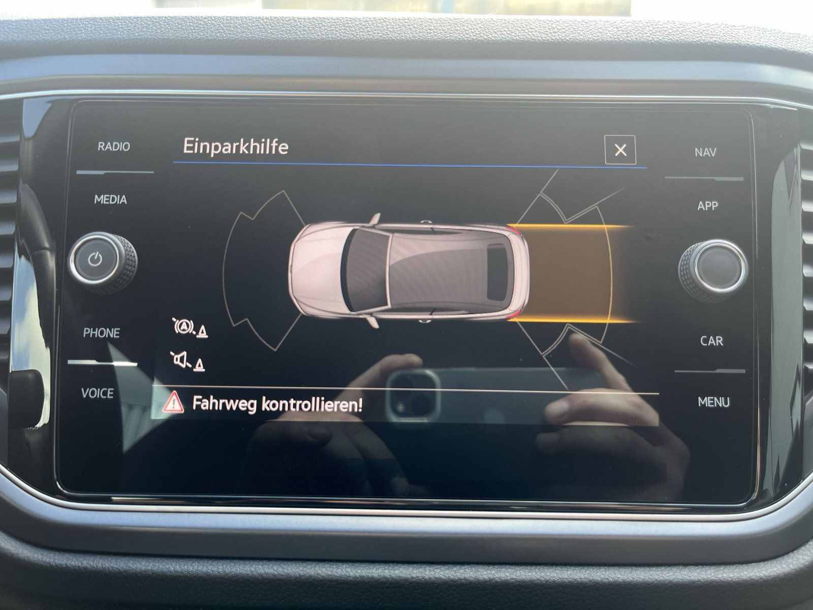 Volkswagen T-Roc R-Line - Samsaru's Car Outlet