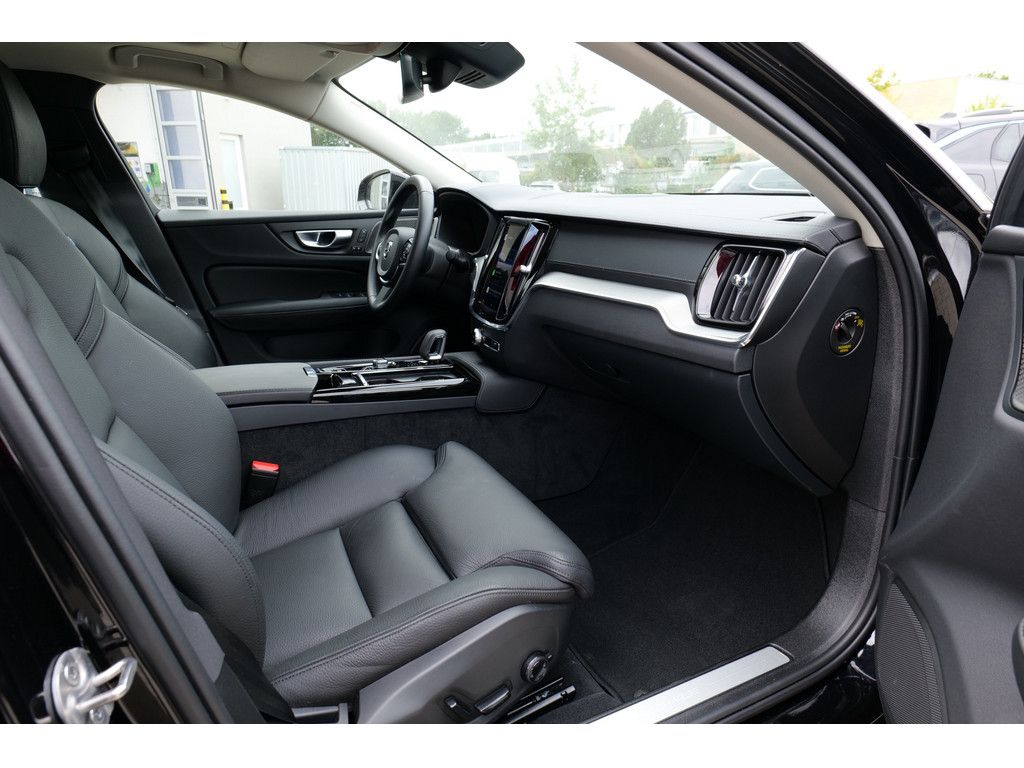 Volvo S60 Lim. T8 Ultimate Dark Recharge Plug-In Hybri